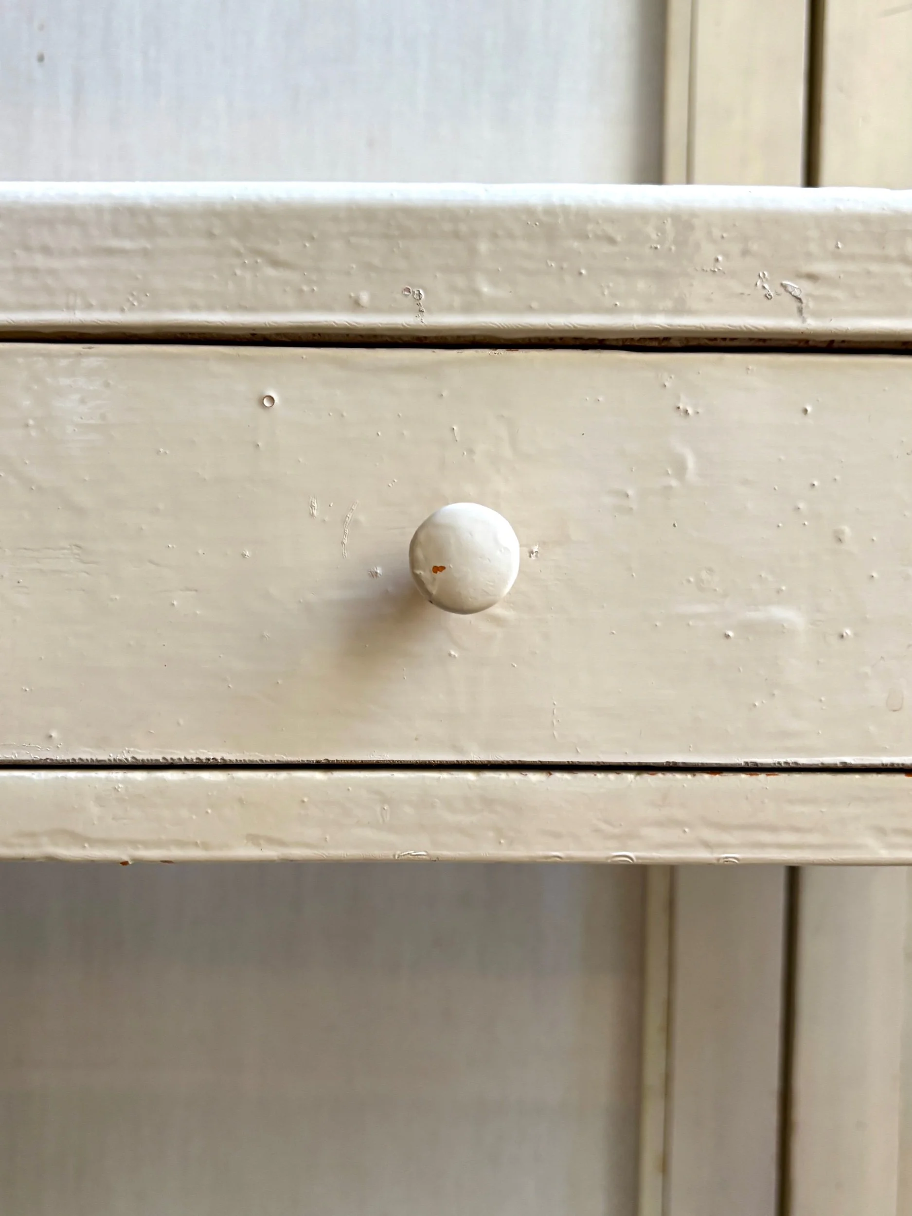 gueridon-meuble-bois-beige-vintage-axs-design-paris-france