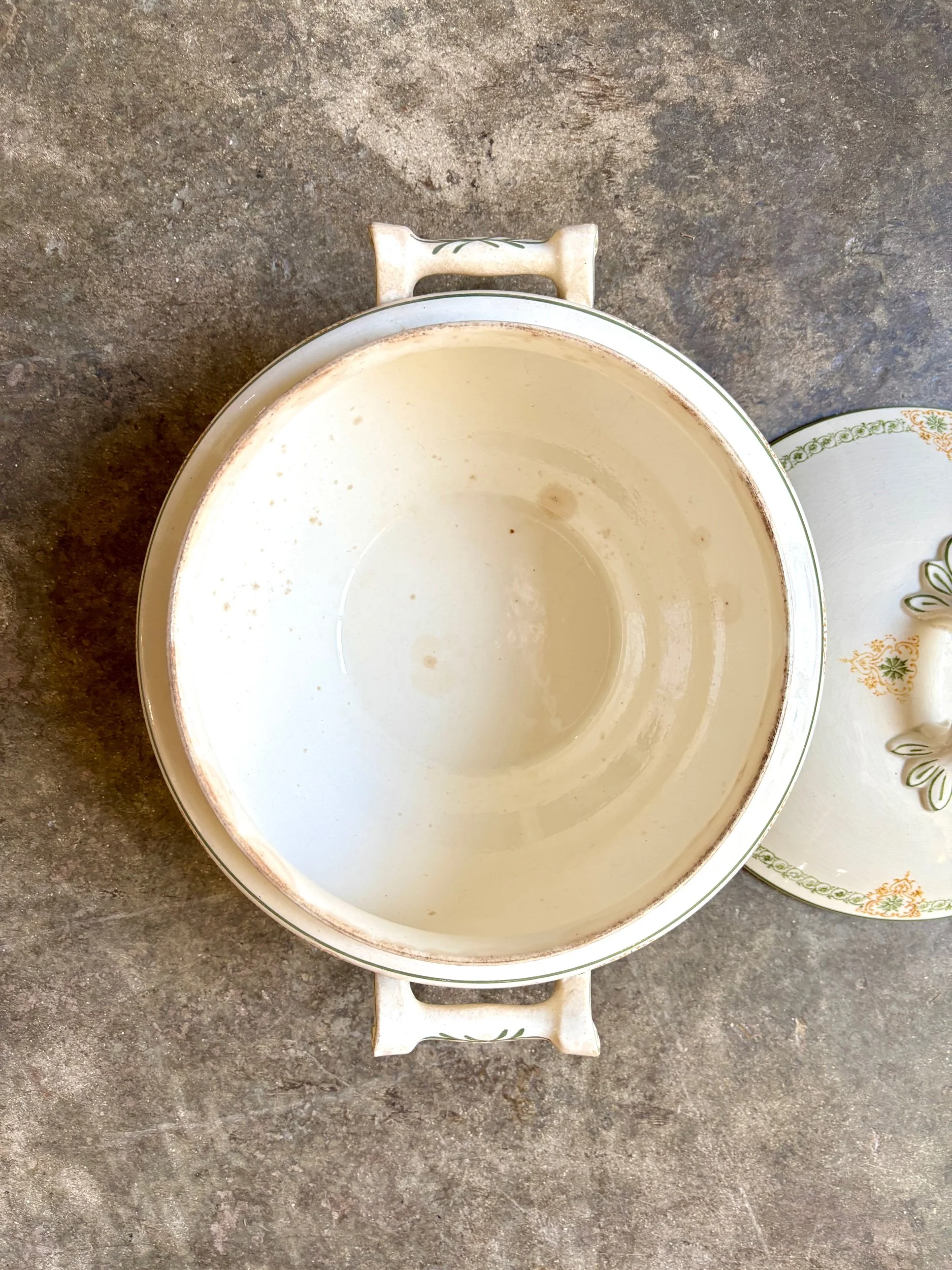 soupiere-longwy-terre-de-fer-beige-vert-ocre-vaisselle-vintage-axs-design-paris-france
