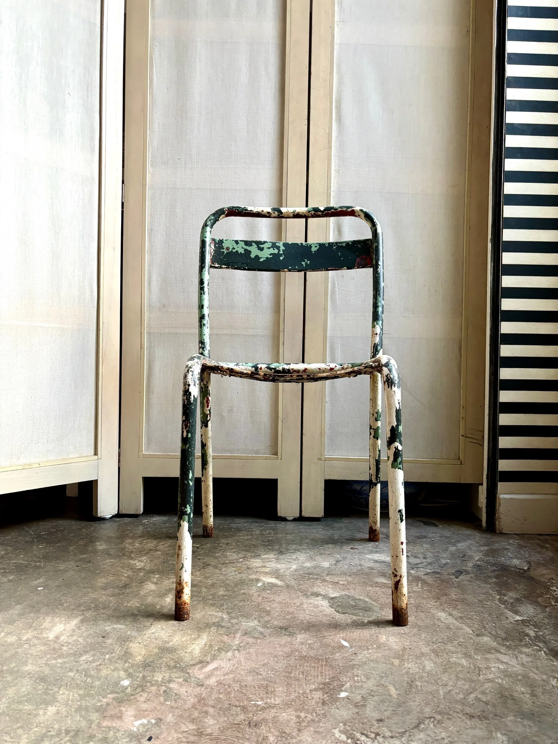 chaise-jardin-tolix-metal-vert-blanc-assise-vintage-axs-design-paris-france-1