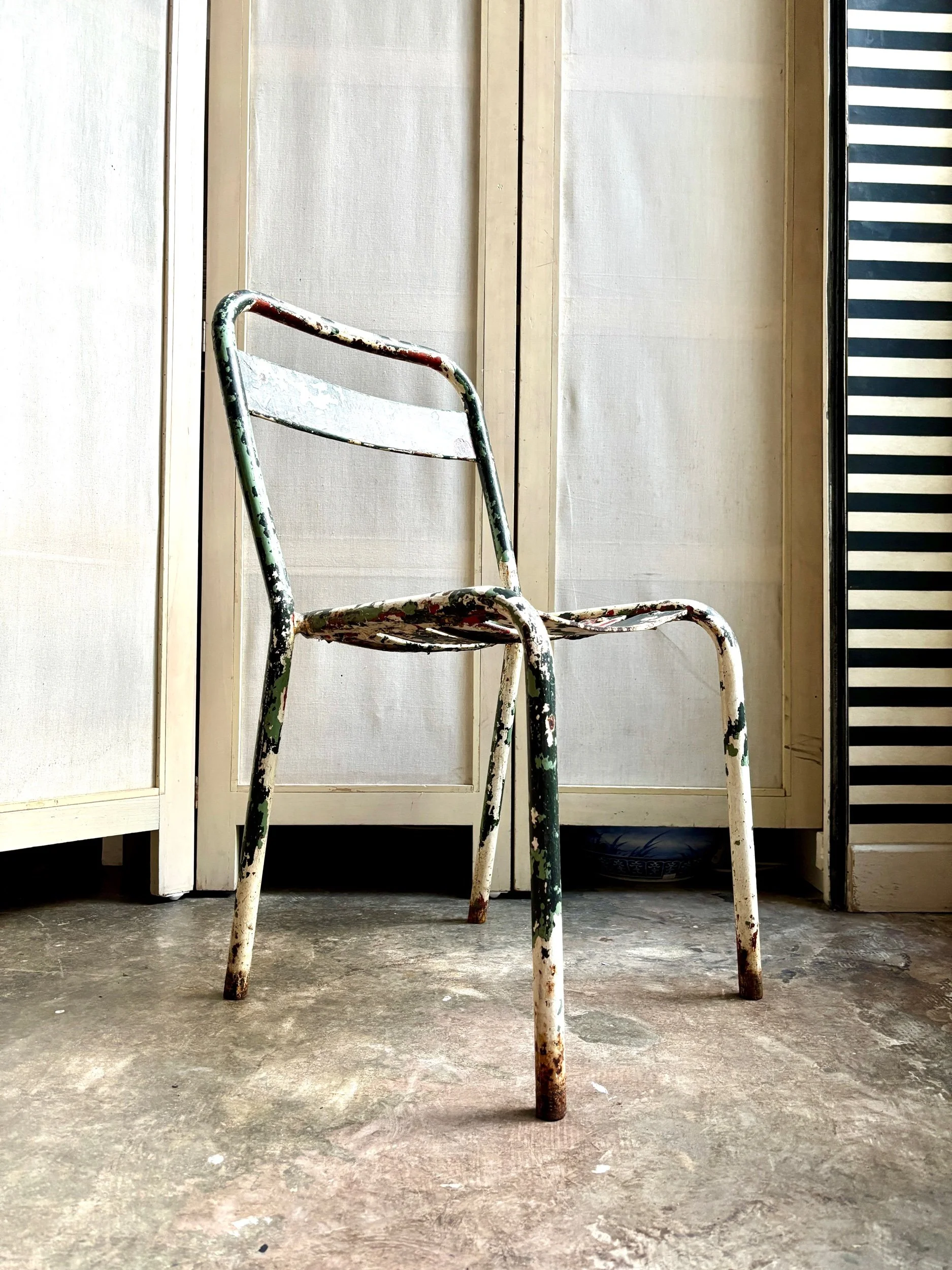 chaise-jardin-tolix-metal-vert-blanc-assise-vintage-axs-design-paris-france-1