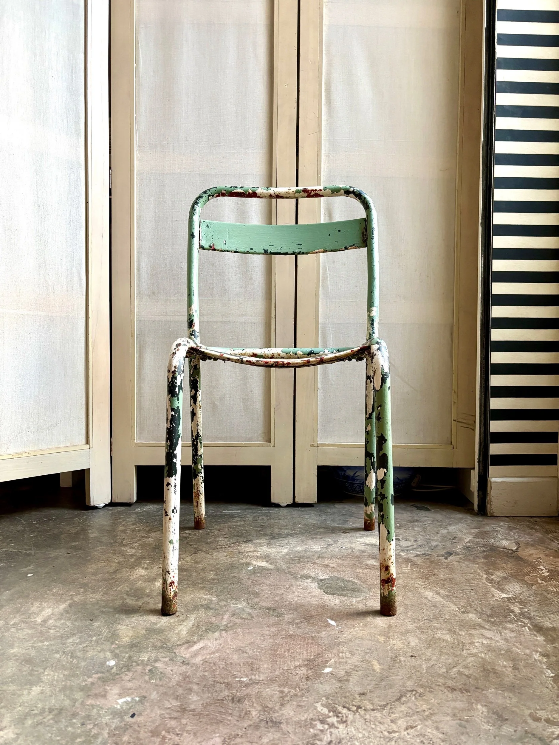 chaise-jardin-tolix-metal-vert-blanc-assise-vintage-axs-design-paris-france-3