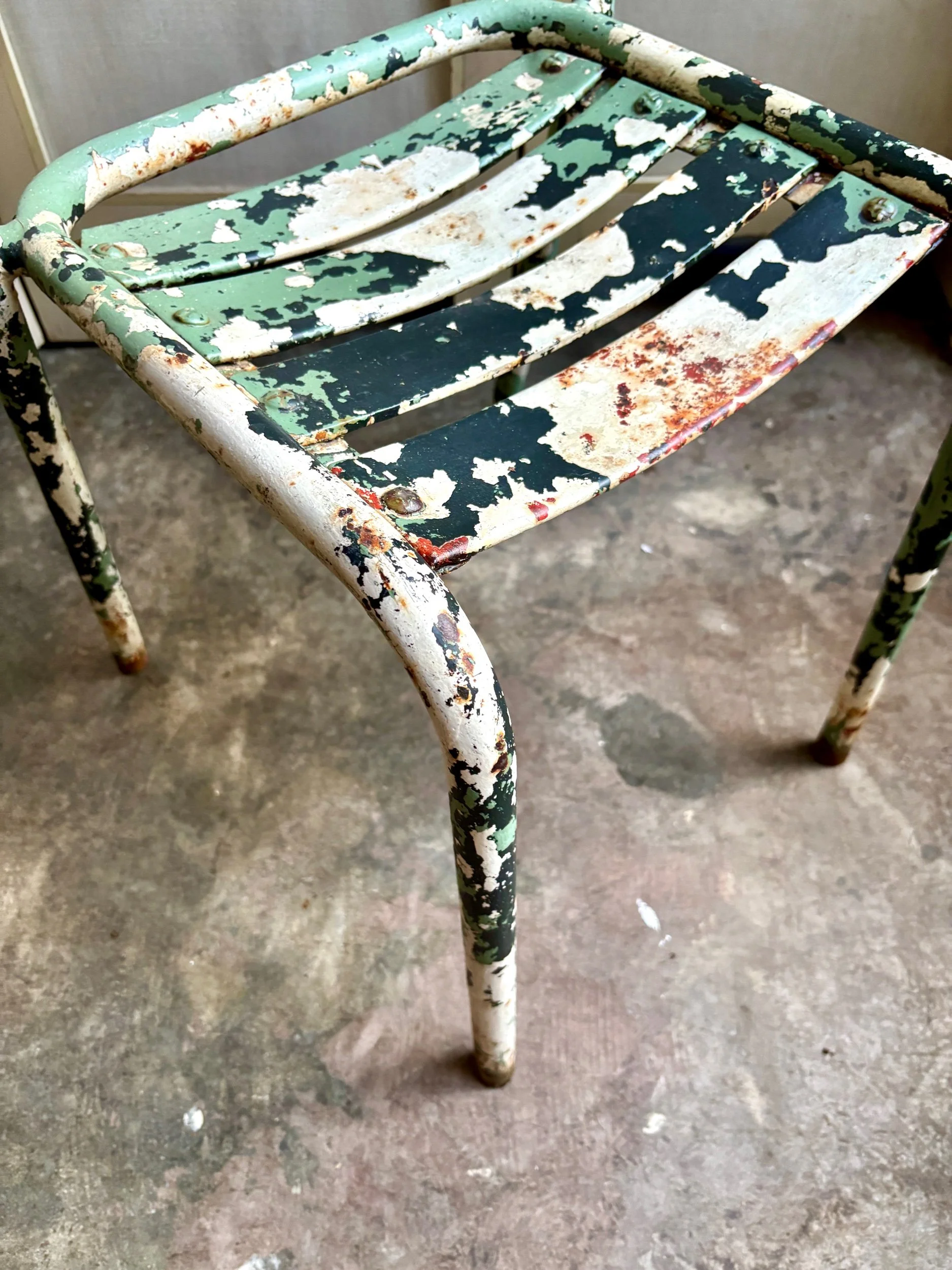 chaise-jardin-tolix-metal-vert-blanc-assise-vintage-axs-design-paris-france-3