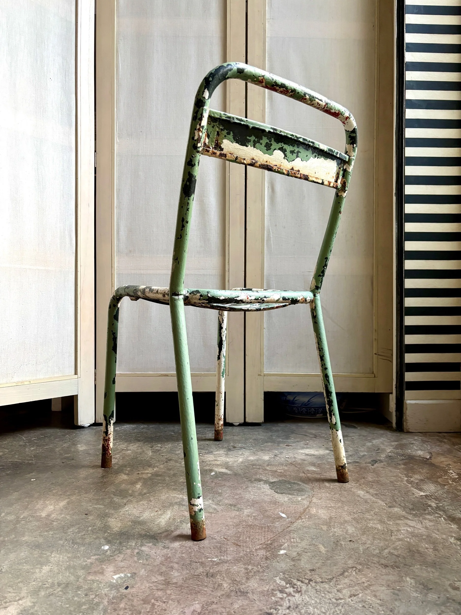 chaise-jardin-tolix-metal-vert-blanc-assise-vintage-axs-design-paris-france-3