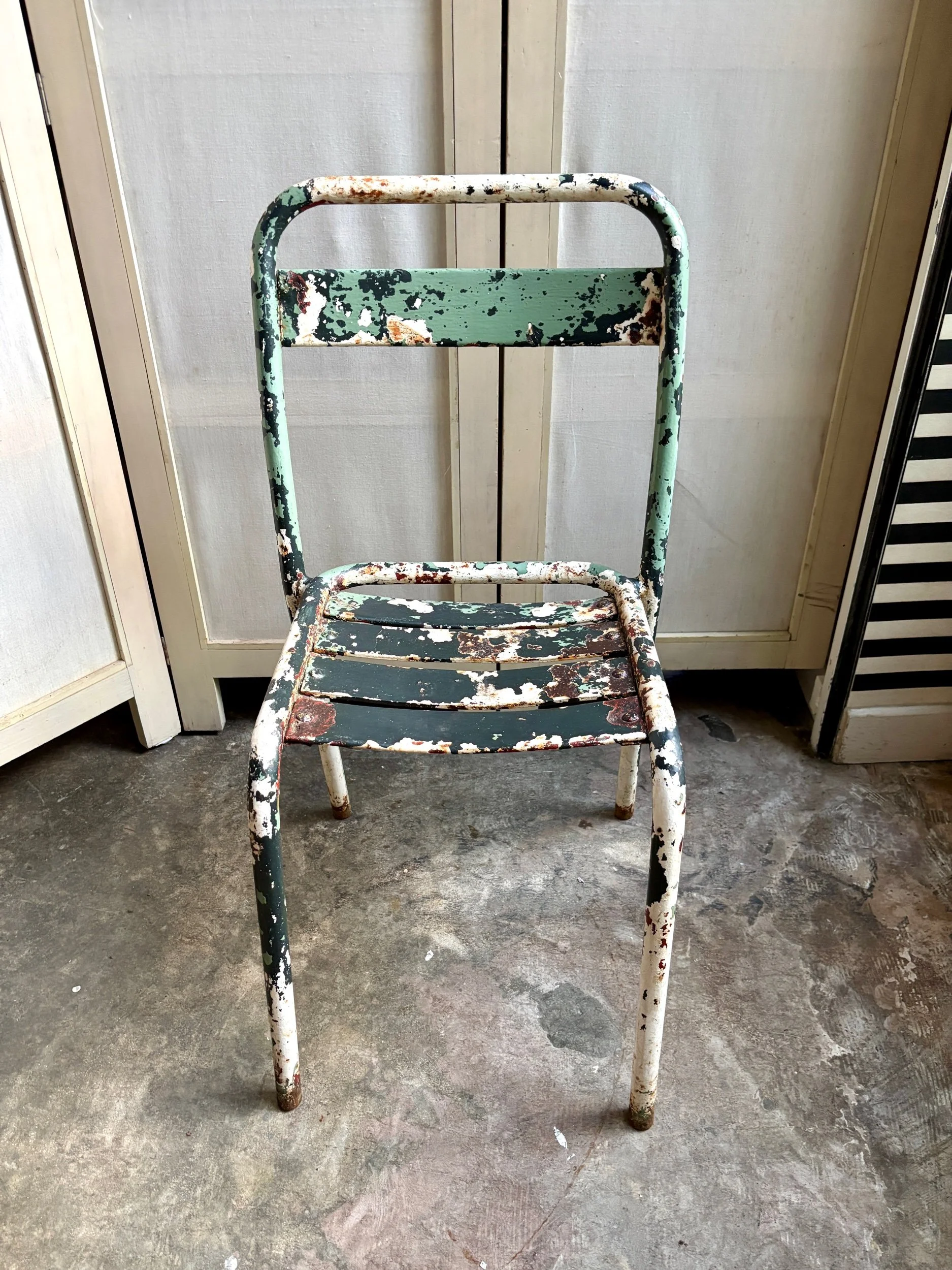 chaise-jardin-tolix-metal-vert-blanc-assise-vintage-axs-design-paris-france-4