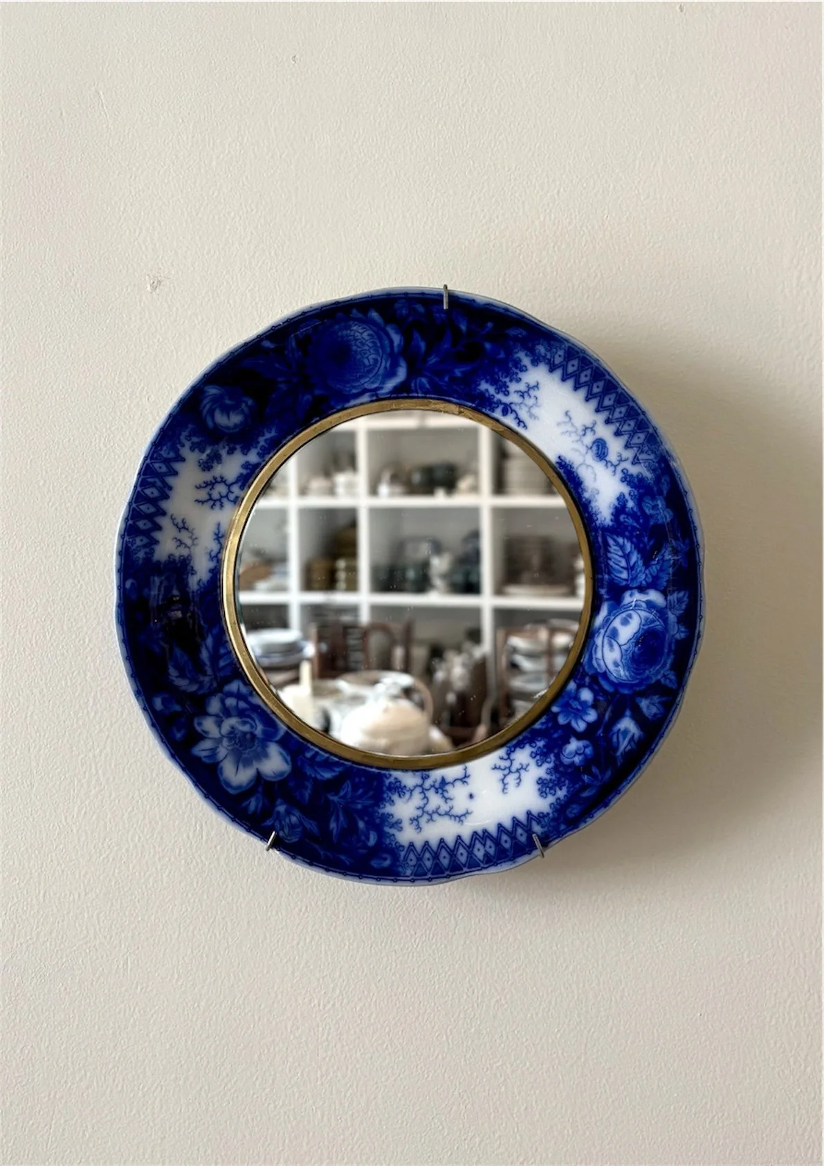 oculus-9-sarreguemines-jardiniere-miroir-assiette-terre-de-fer-axs-design-paris-france