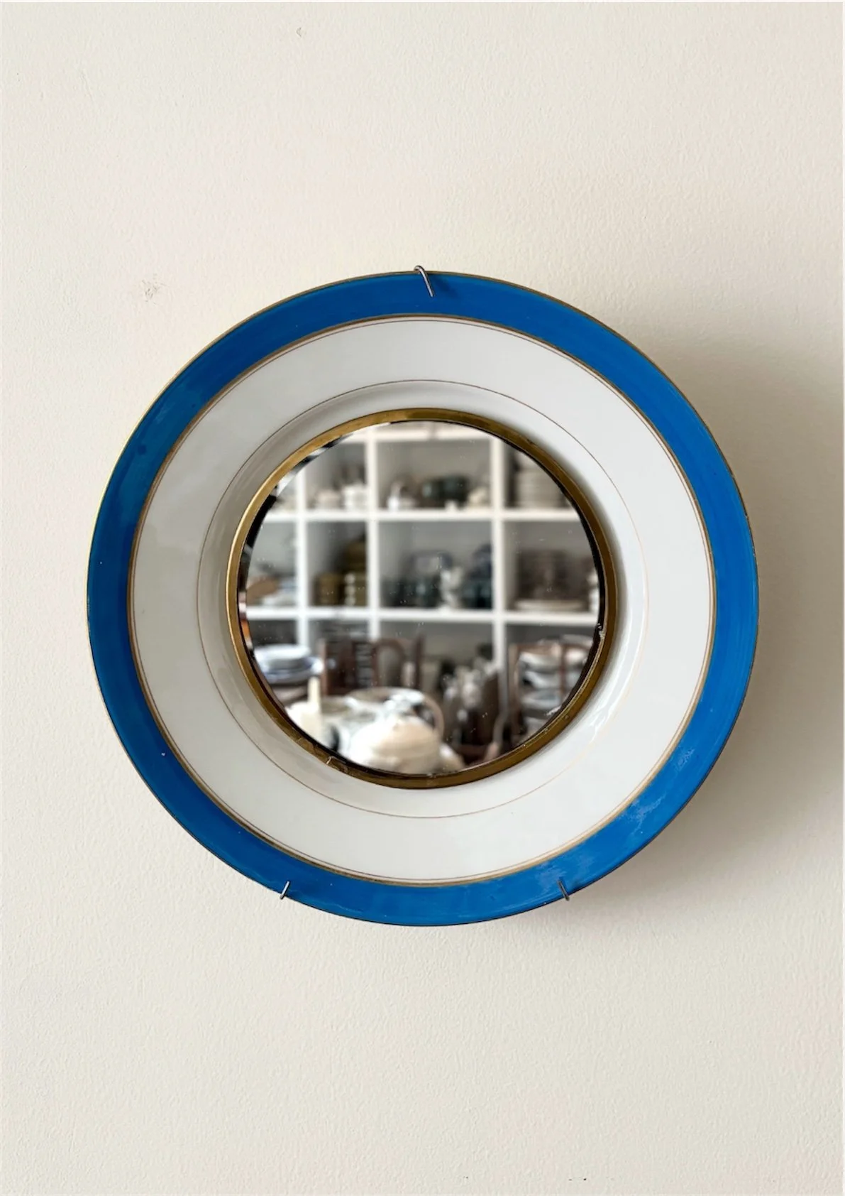 oculus-24-porcelaine-bleu-miroir-assiette-terre-de-fer-axs-design-paris-france