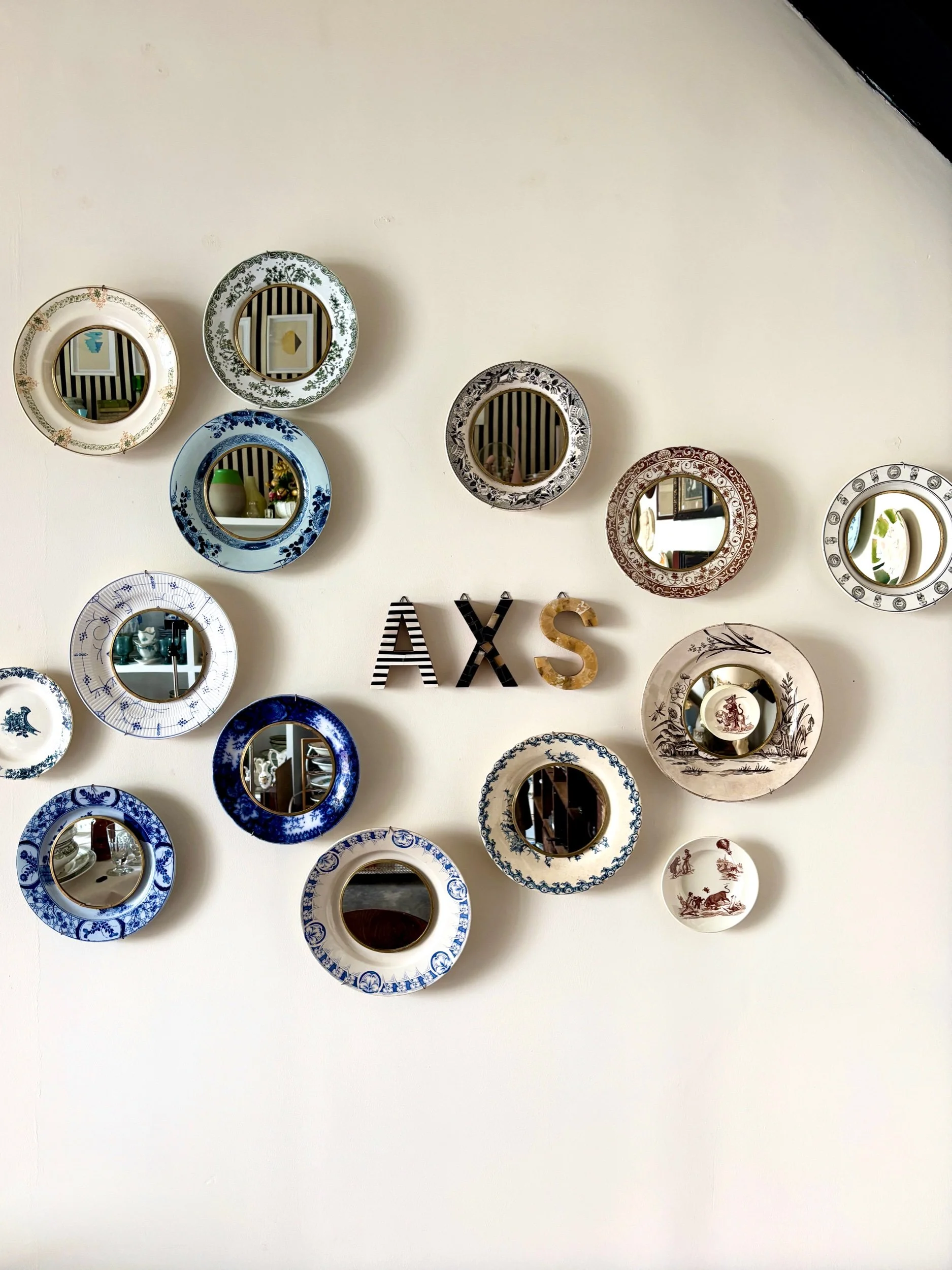 oculus-26-st-amand-hamage-moulin-loups-acacia-miroir-assiette-terre-de-fer-axs-design-paris-france