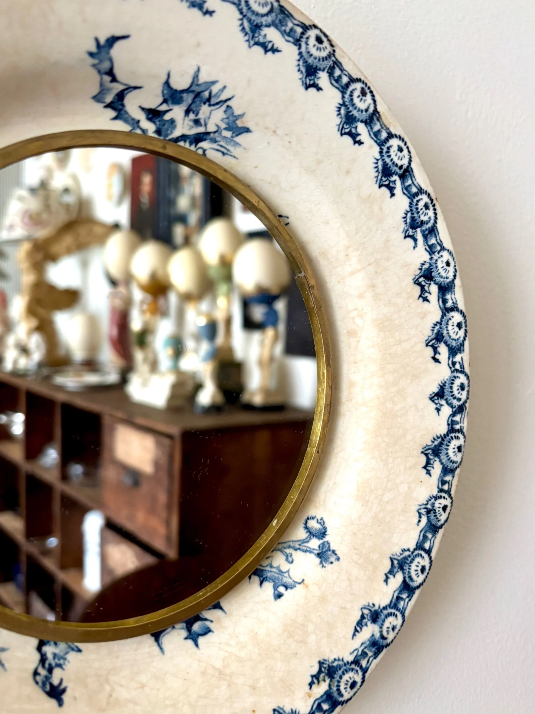 oculus-14-gien-chardons-miroir-assiette-terre-de-fer-axs-design-paris-france
