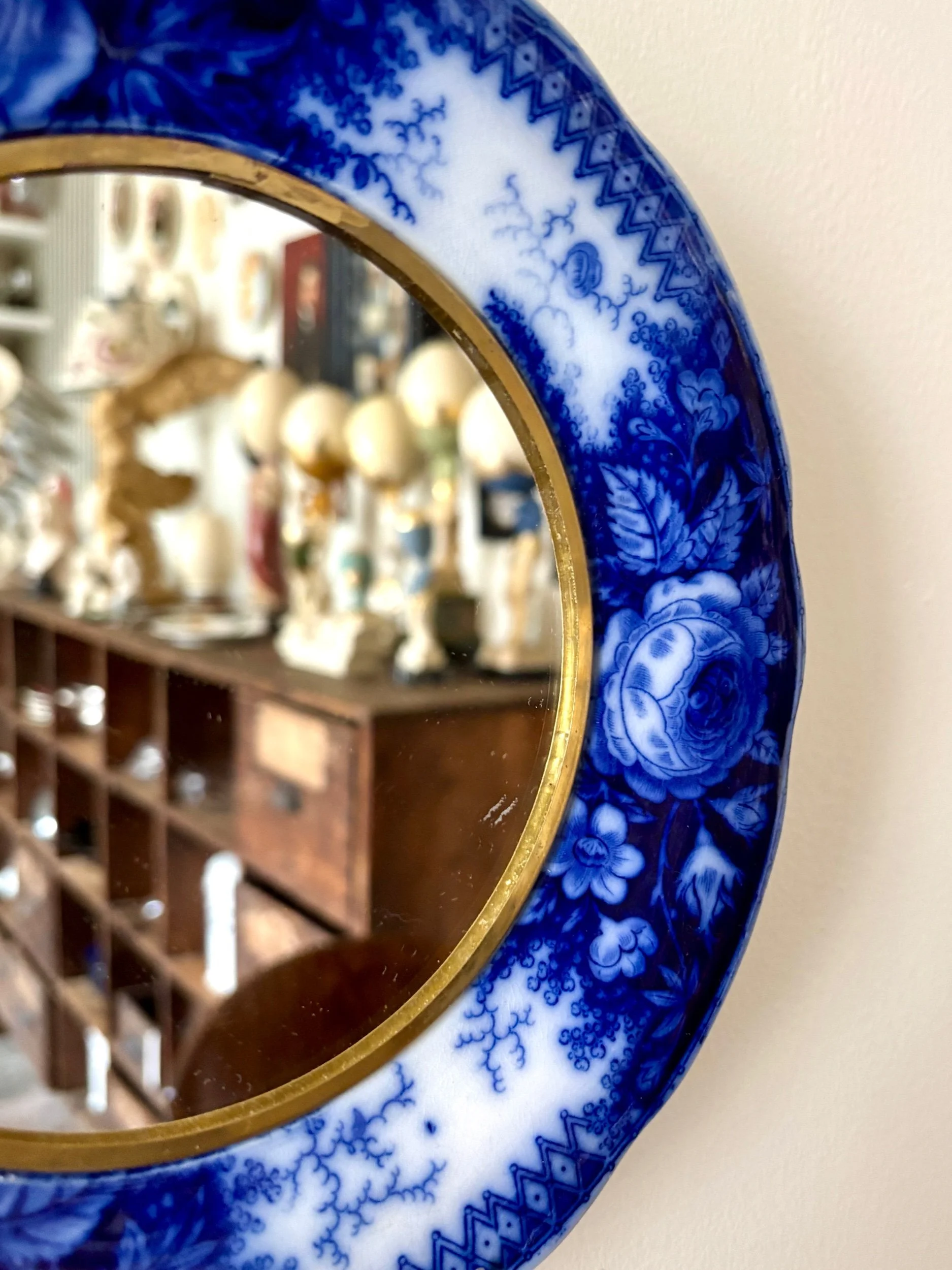 oculus-9-sarreguemines-jardiniere-miroir-assiette-terre-de-fer-axs-design-paris-france