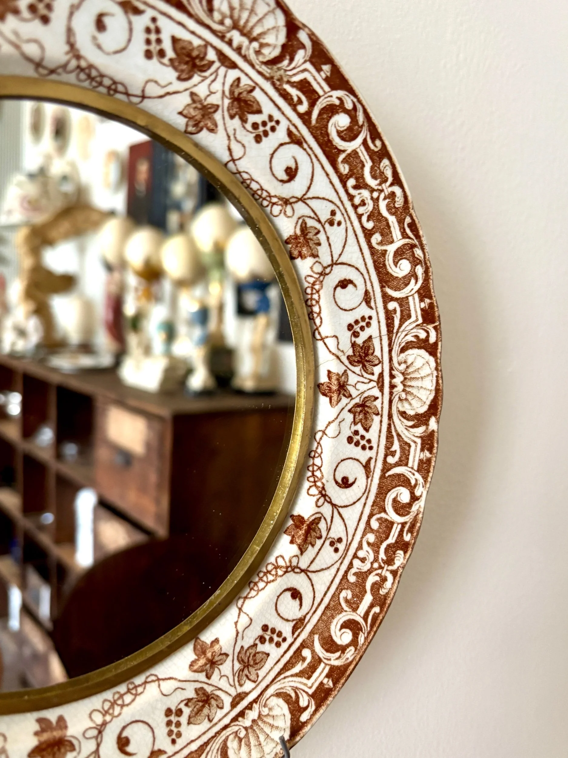 oculus-16-jules-vieillard-bordeaux-louis-xv-miroir-assiette-terre-de-fer-axs-design-paris-france