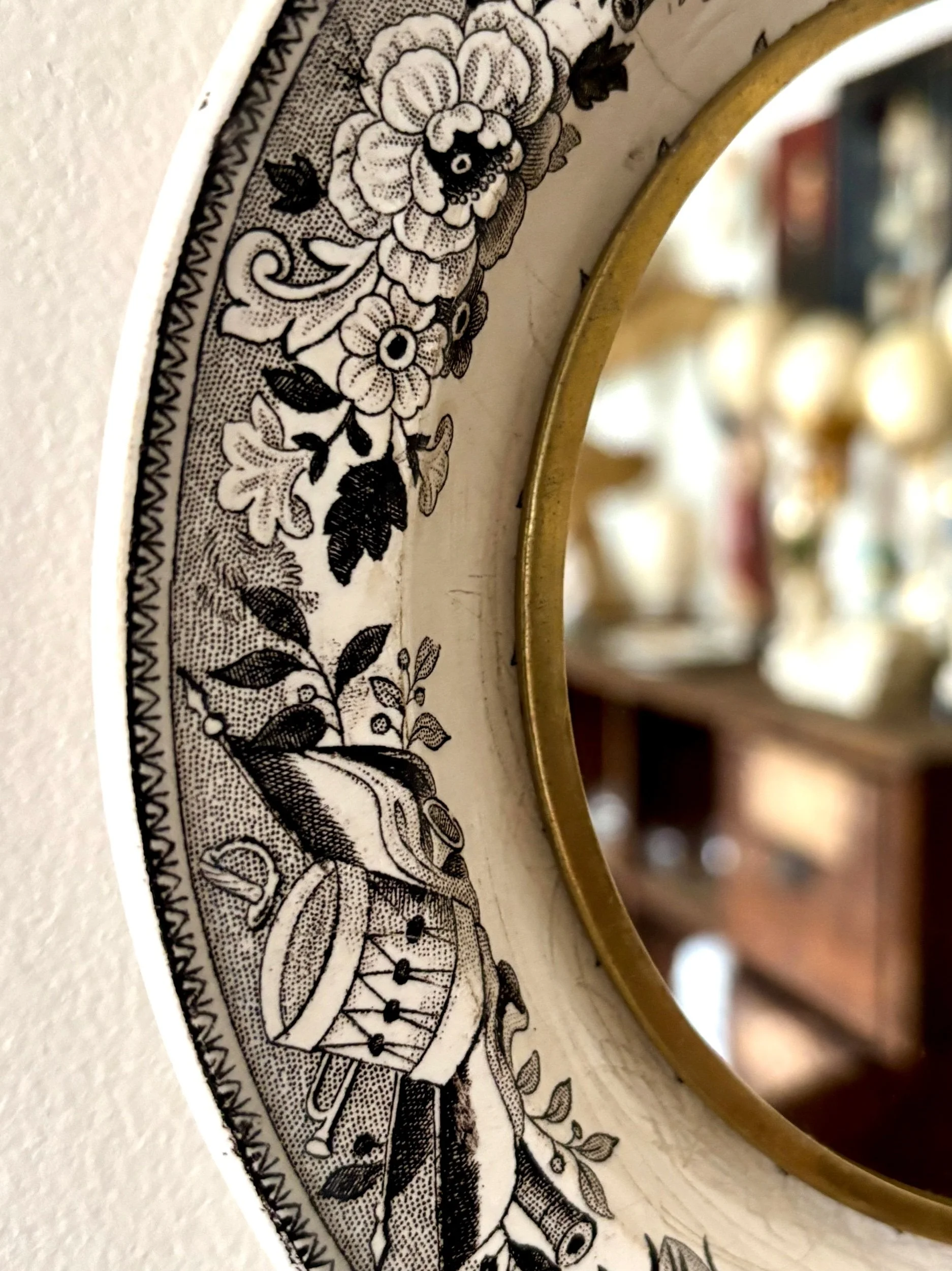 oculus-17-creil-montereau-miroir-assiette-terre-de-fer-axs-design-paris-france