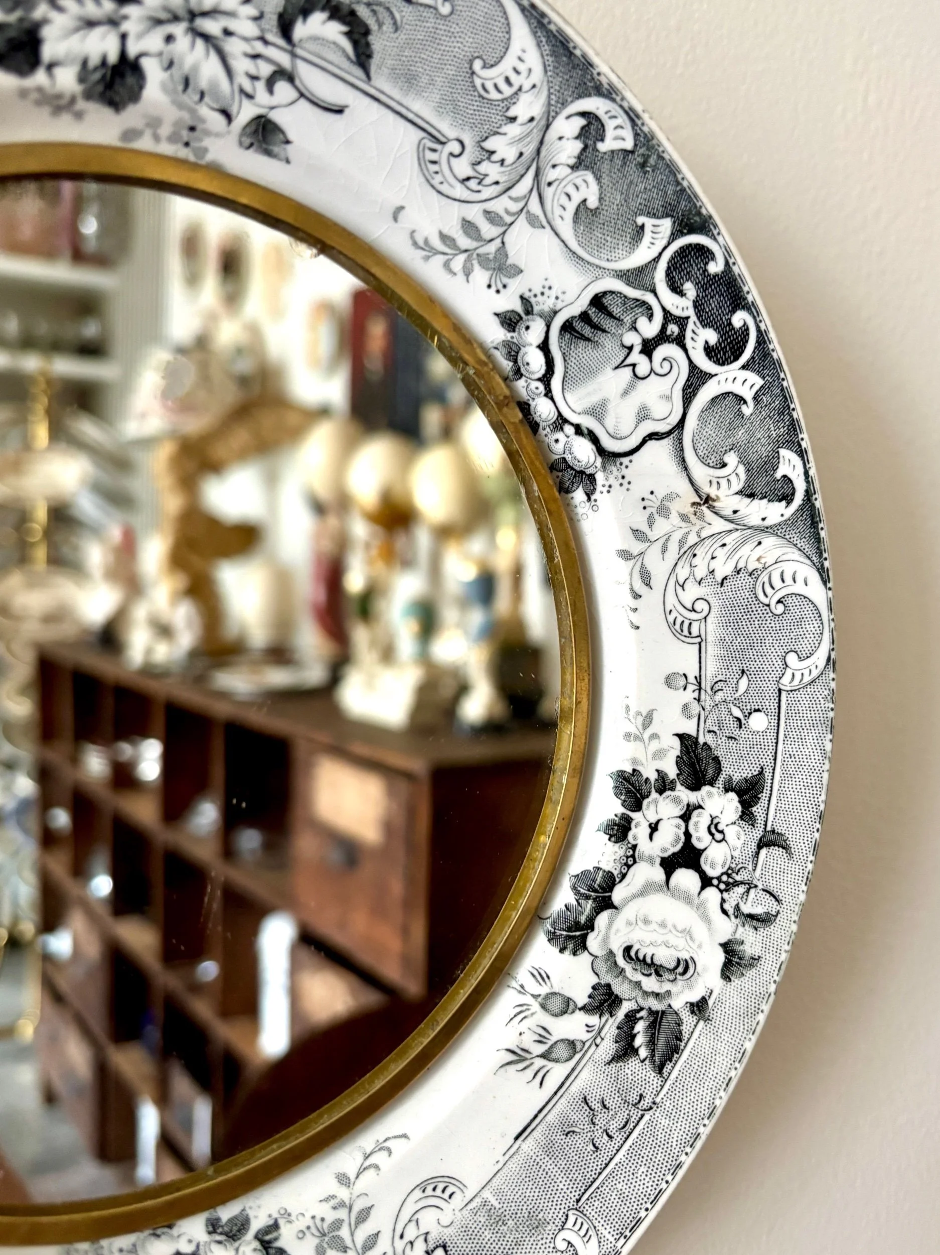 oculus-11-creil-montereau-miroir-assiette-terre-de-fer-axs-design-paris-france