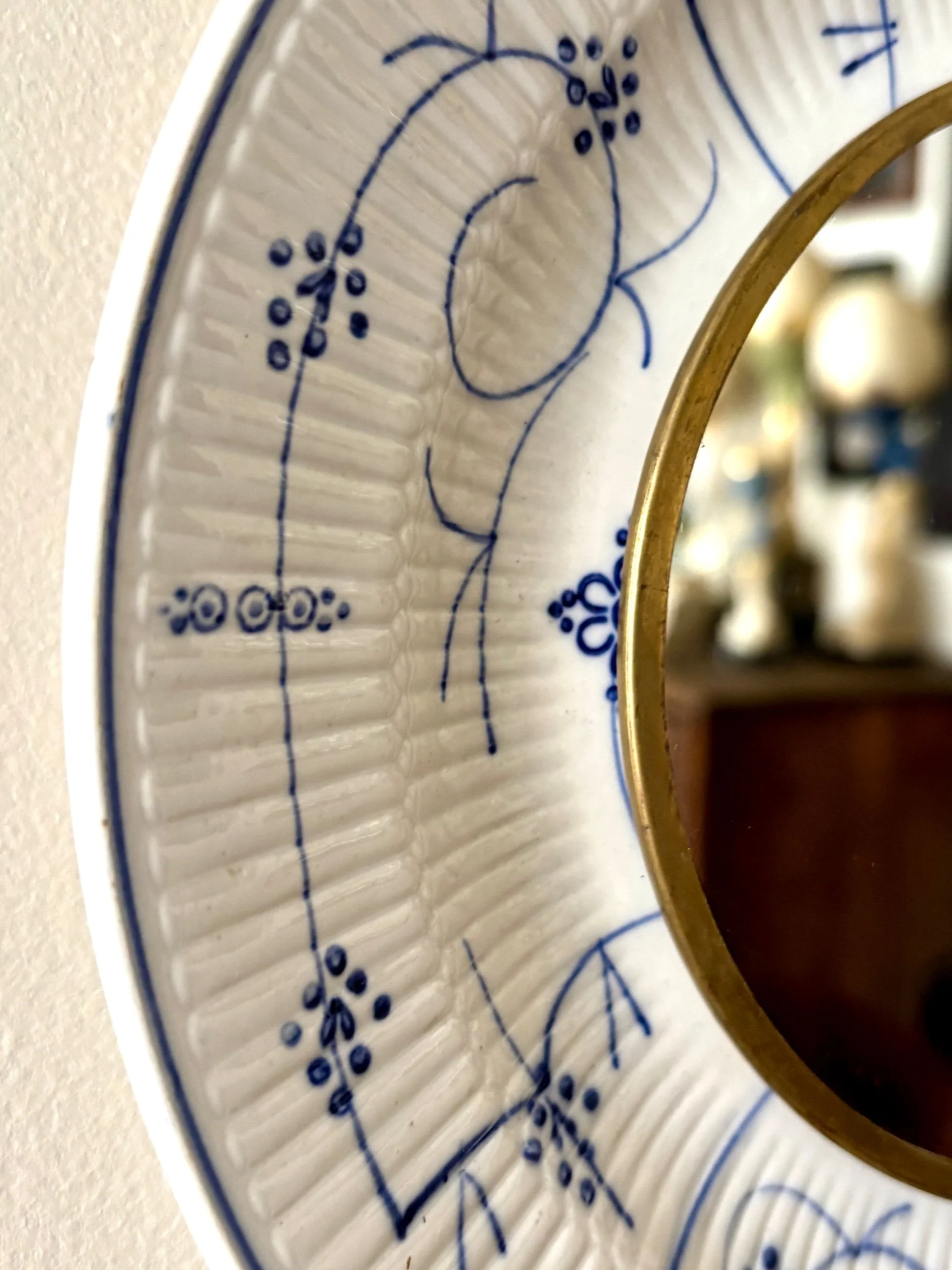 oculus-2-digoin-sarreguemines-miroir-assiette-faience-copenhague-axs-design-paris-france