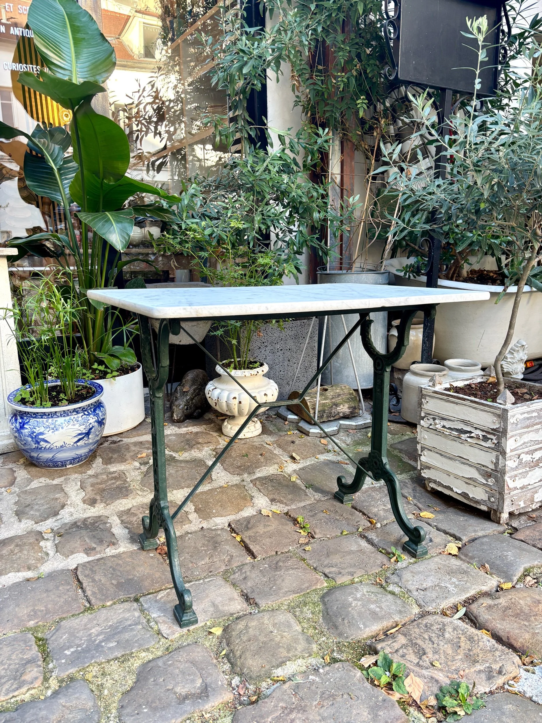 table-bistrot-marbre-gris-fonte-fer-vert-vintage-axs-design-paris-france