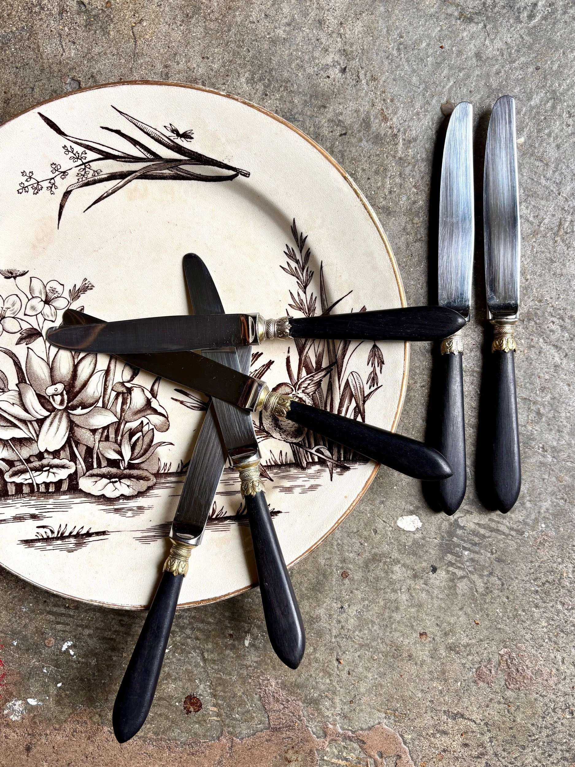 couteaux-entremet-christofle-bois-ebene-metal-argent-vaisselle-vintage-axs-design-paris-france