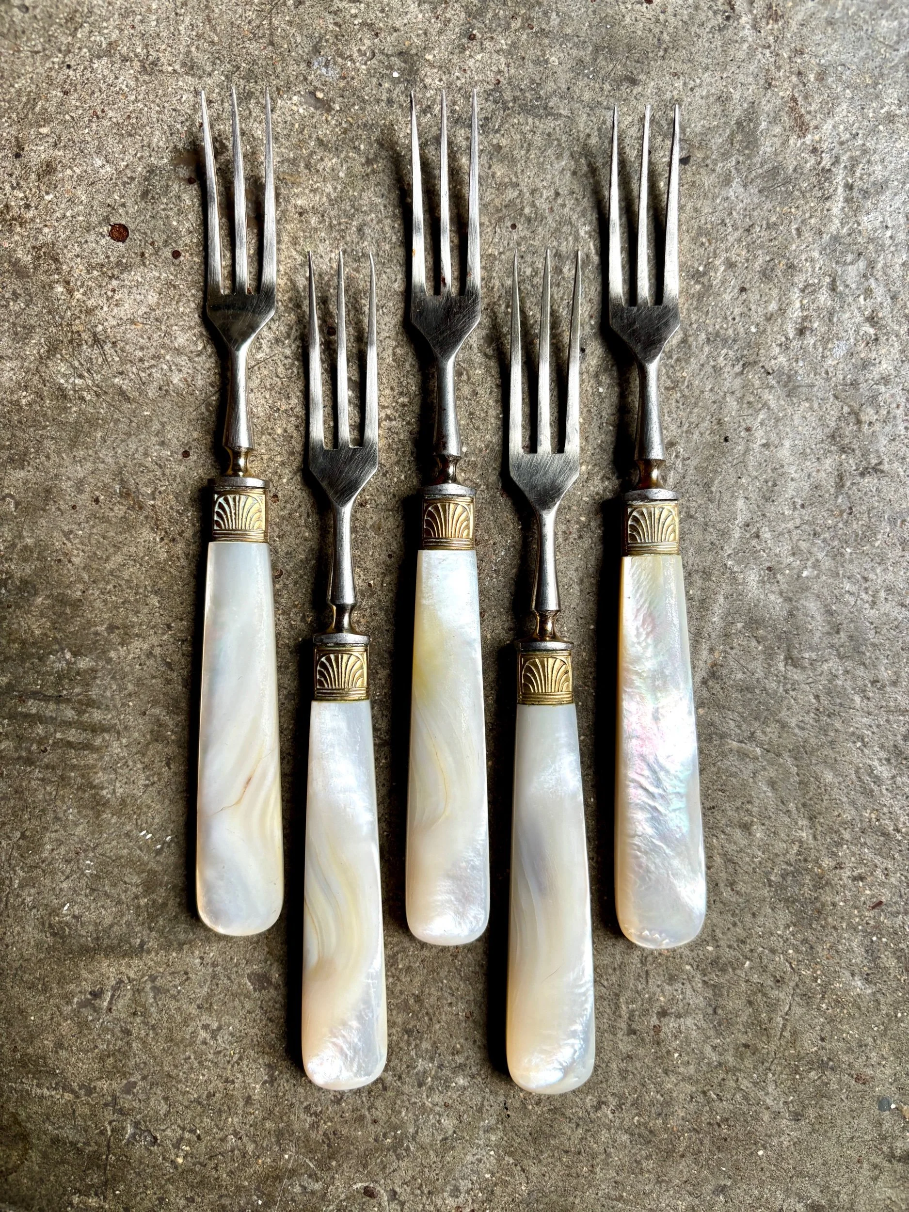 fourchettes-vermeil-dore-nacre-couverts-vintage-axs-design-paris-france