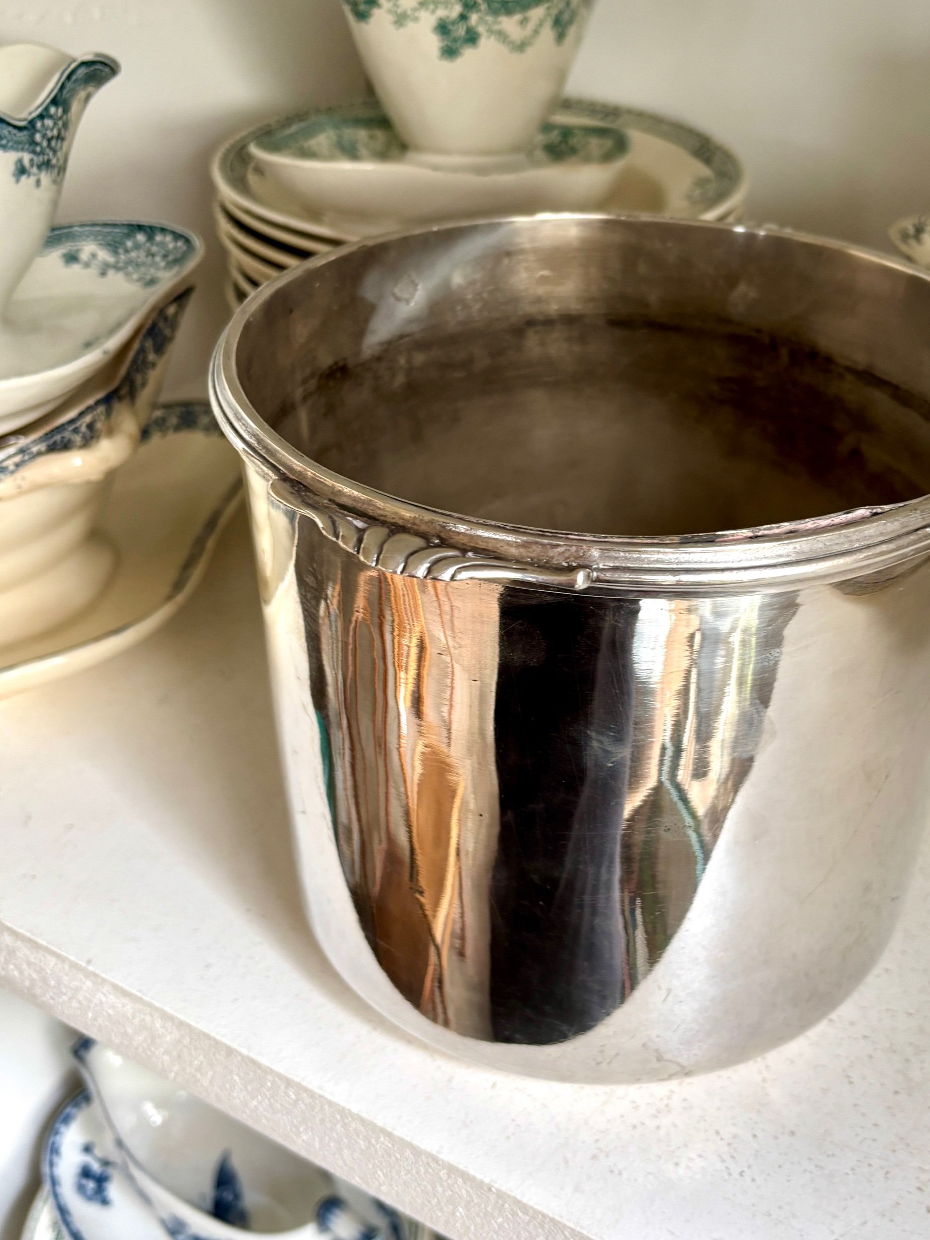 Seau à champagne en métal argenté, XVIIIème s.