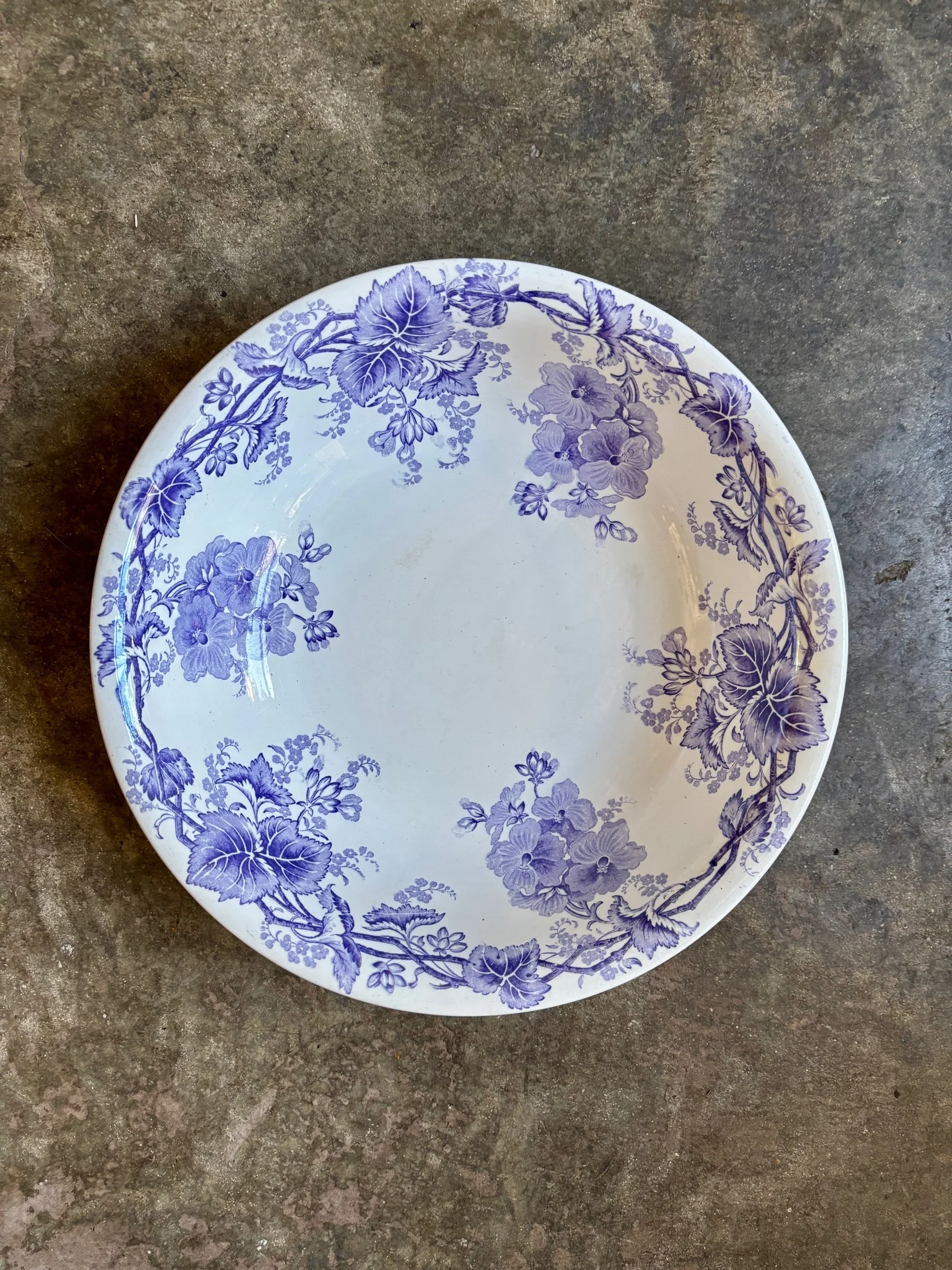 vasque-saladier-maestricht-geranium-terre-fer-violet-axs-design-paris-france