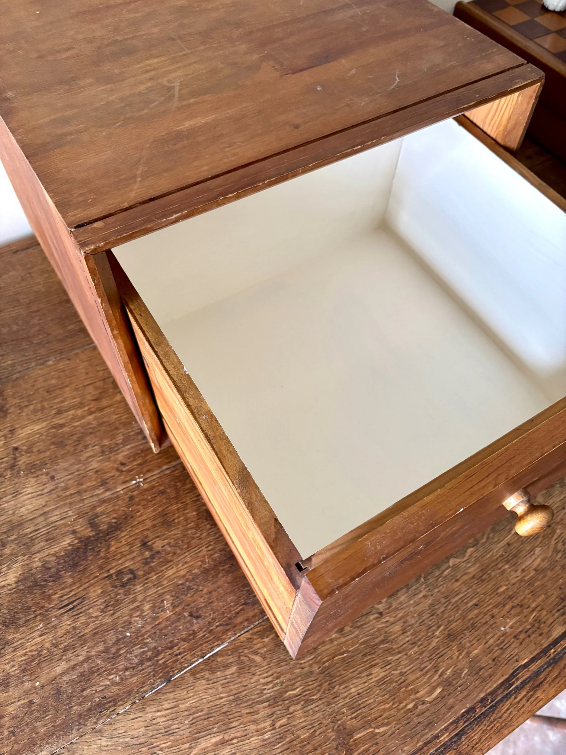 caisson-1-tiroir-bois-fonce-beige-meuble-rangement-decoration-vintage-axs-design-paris-france