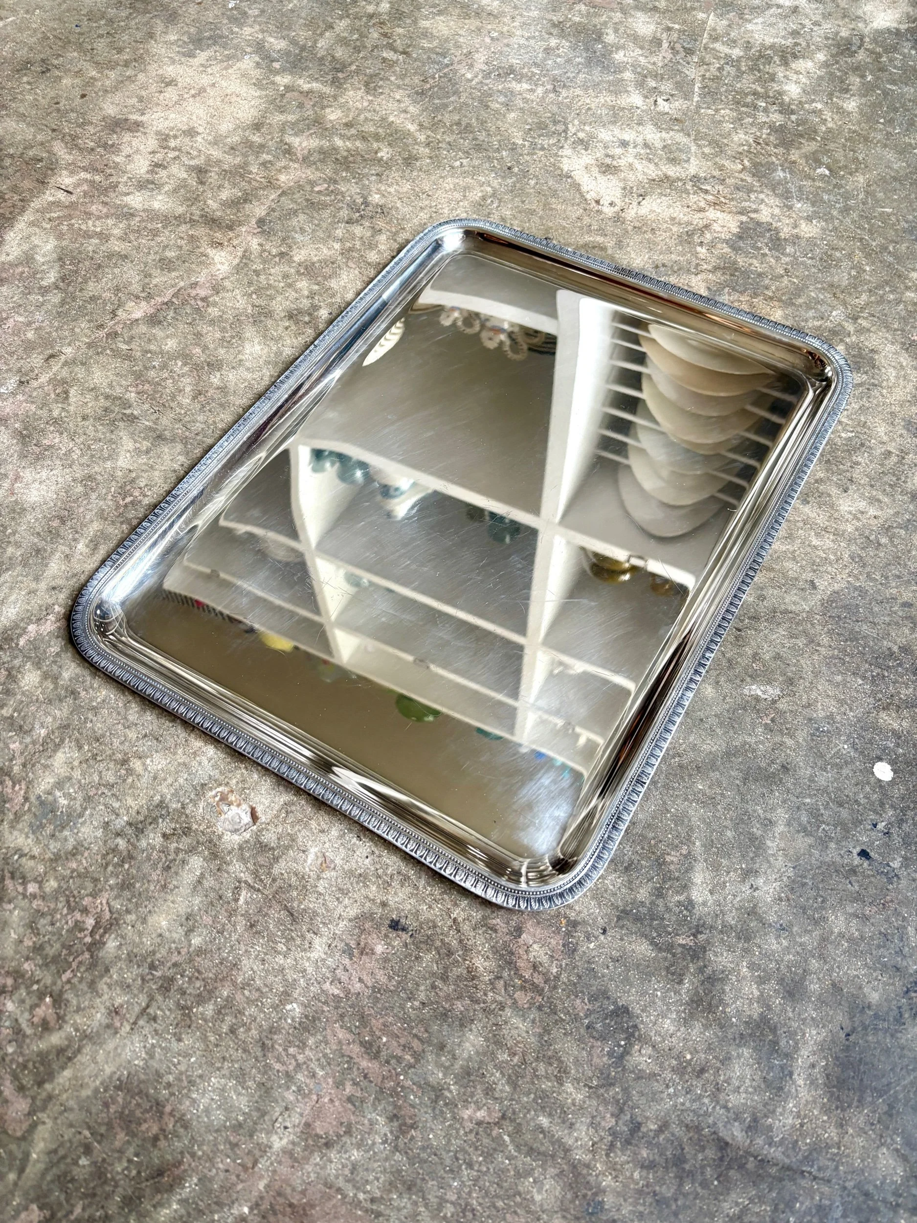 plateau-metal-argente-christofle-vaisselle-vintage-axs-design-paris-france