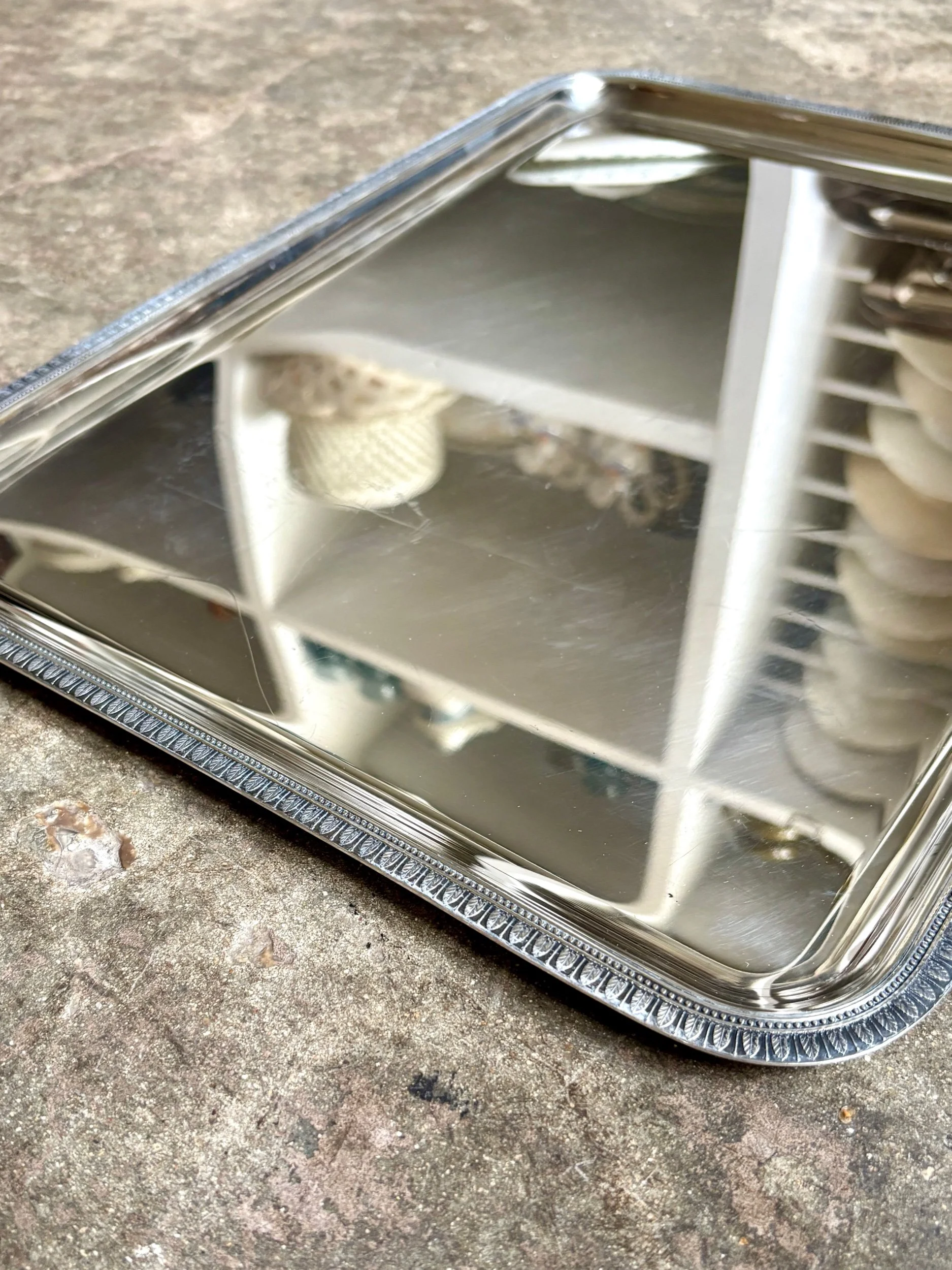 plateau-metal-argente-christofle-vaisselle-vintage-axs-design-paris-france