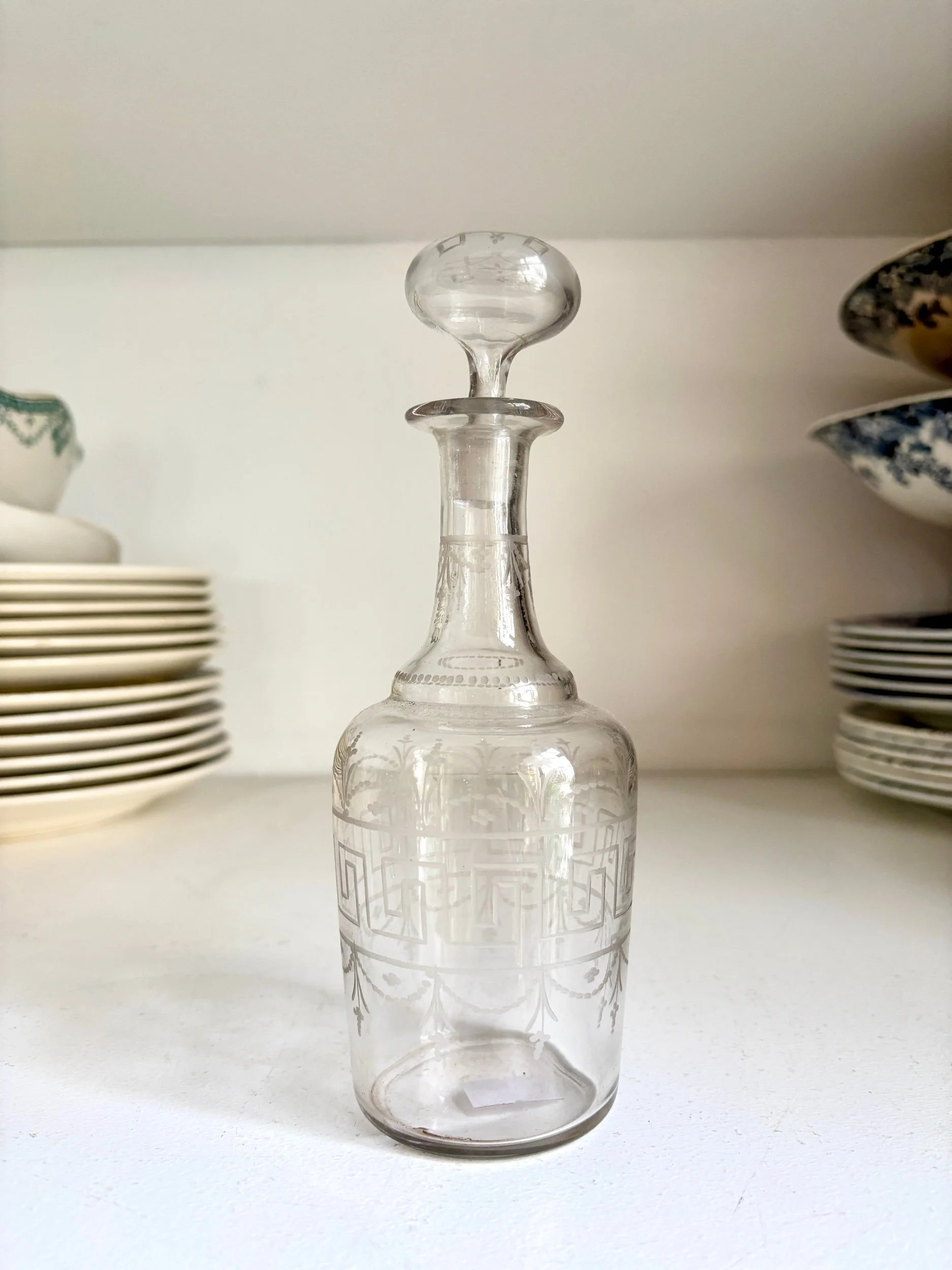 fiole-carafe-cristal-cisele-vaisselle-vintage-axs-design-paris-france