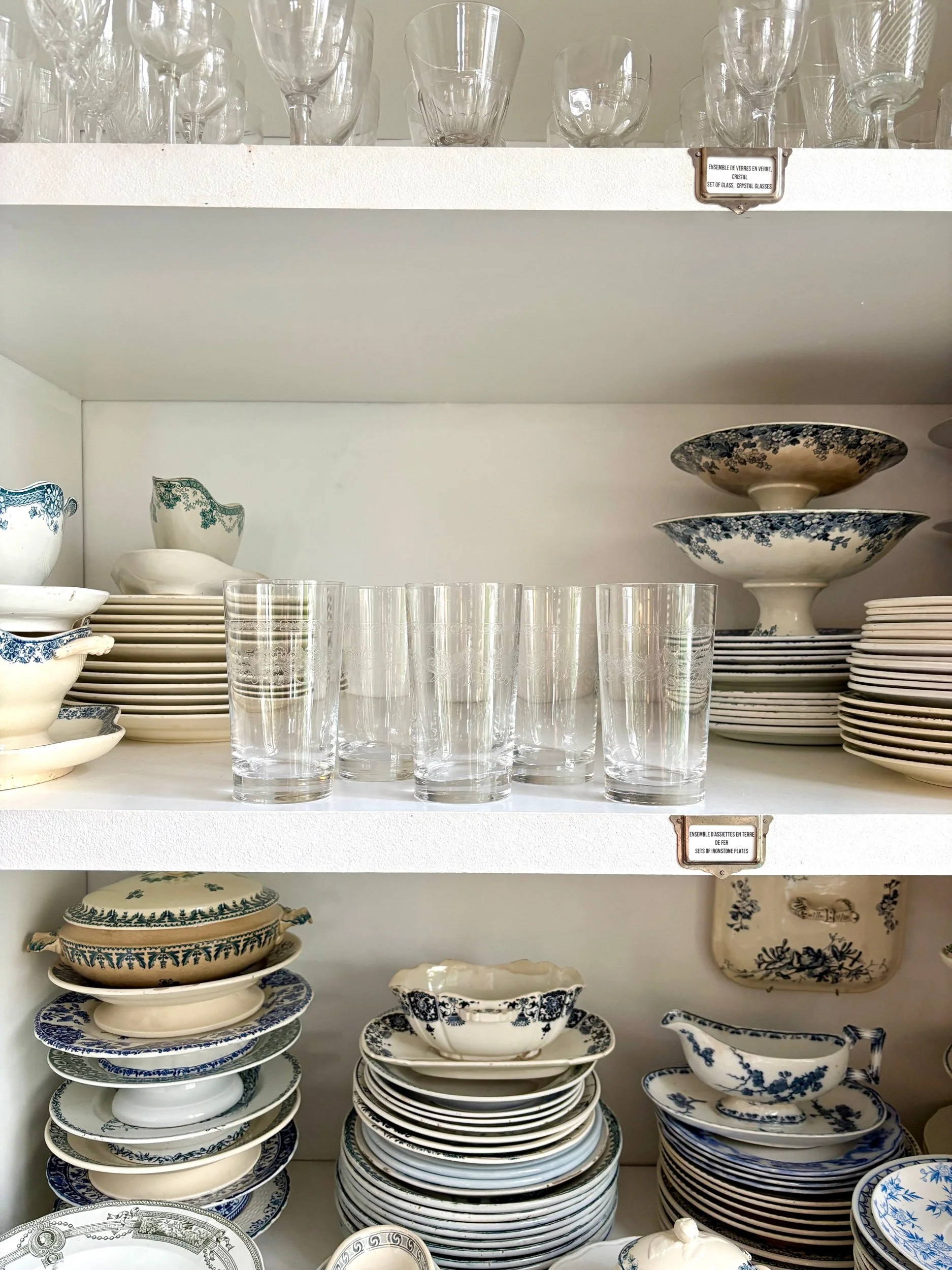 5-verres-eau-cristal-cisele-vaisselle-vintage-axs-design-paris-france