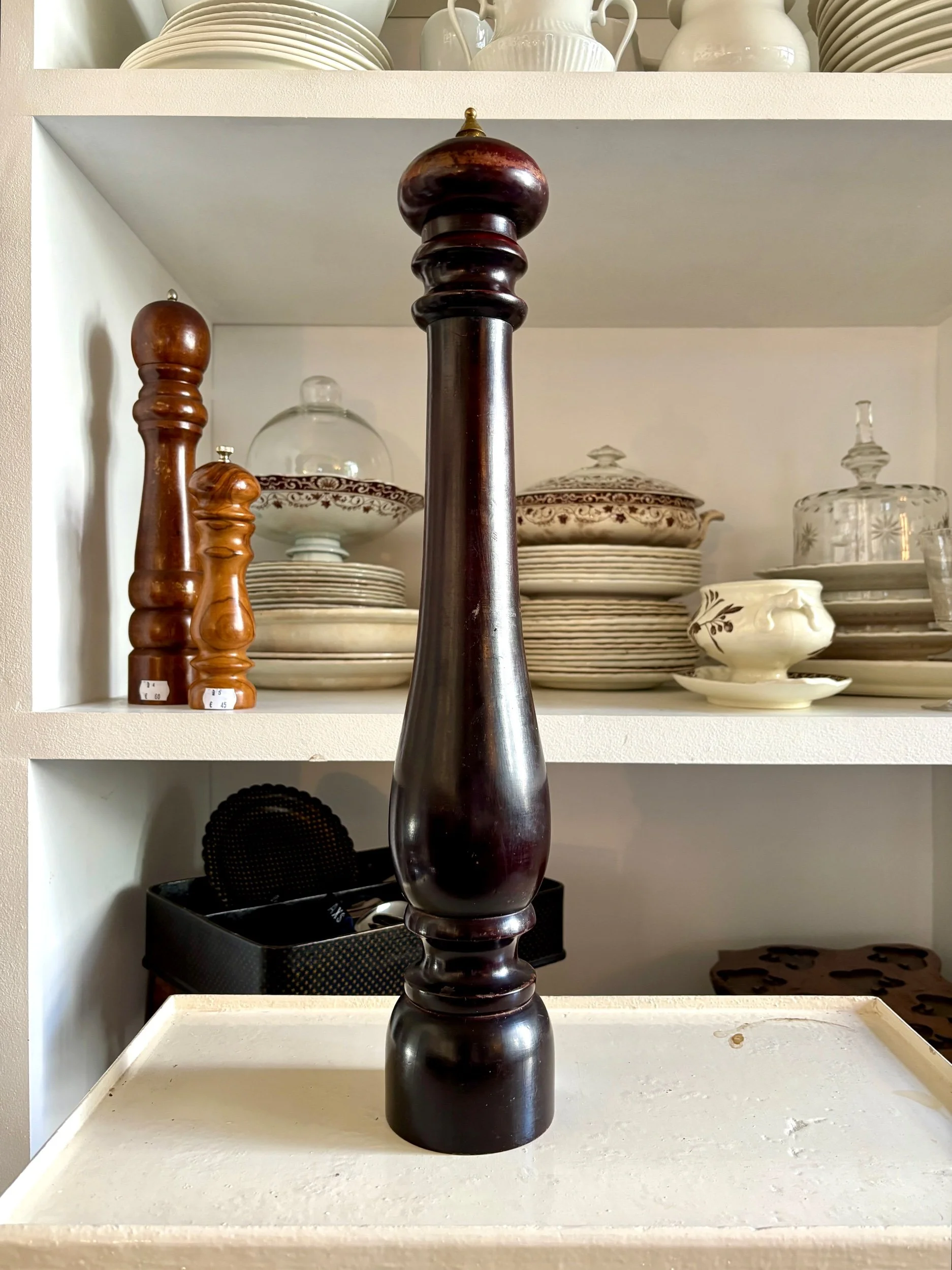 moulin-poivre-bois-tourne-1-accessoire-cuisine-vaisselle-vintage-axs-design-paris-france