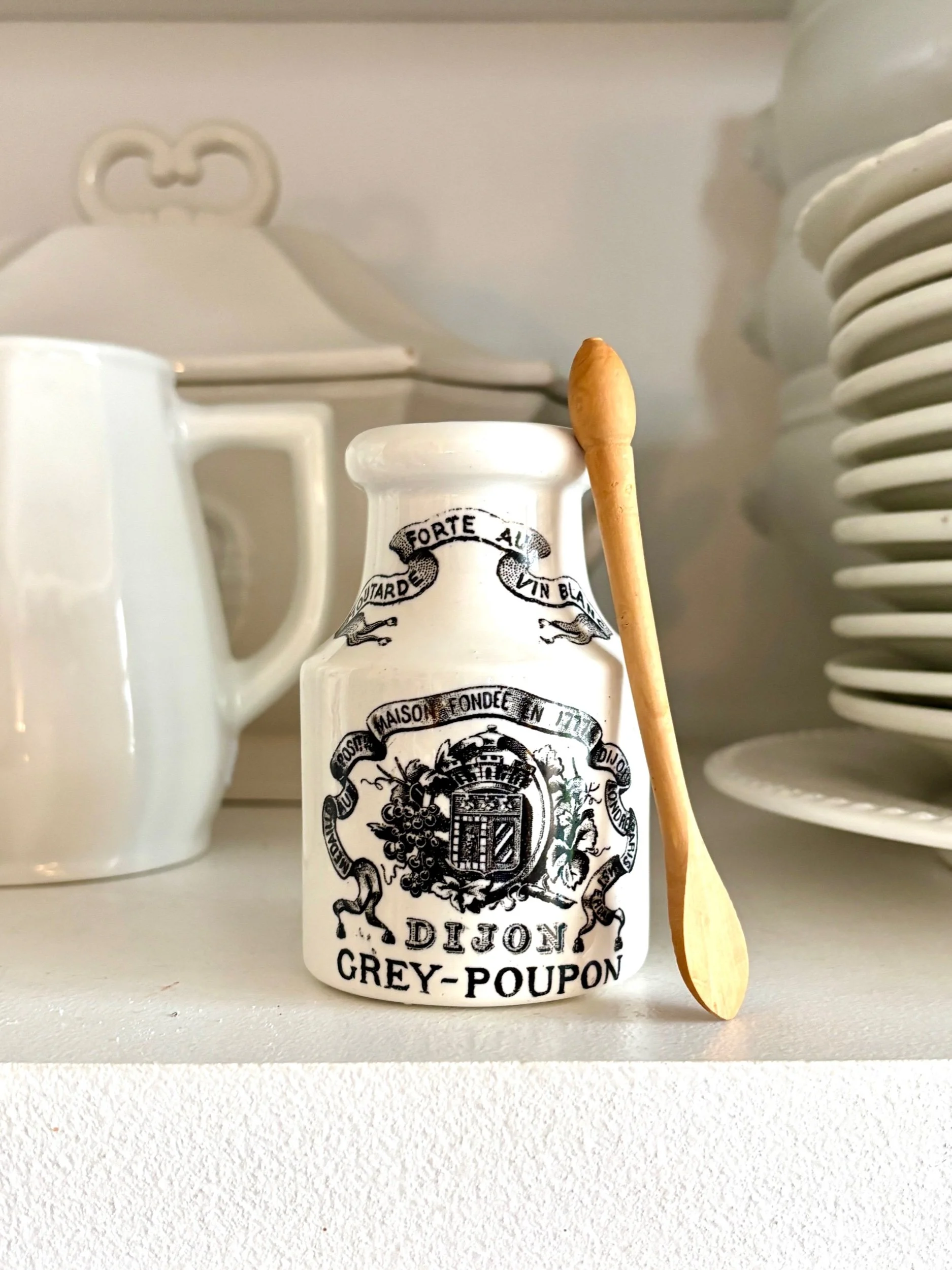 pot-moutarde-2-grey-poupon-terre-de-fer-blanc-noir-digoin-sarreguemines-vaisselle-vintage-axs-design-paris-france