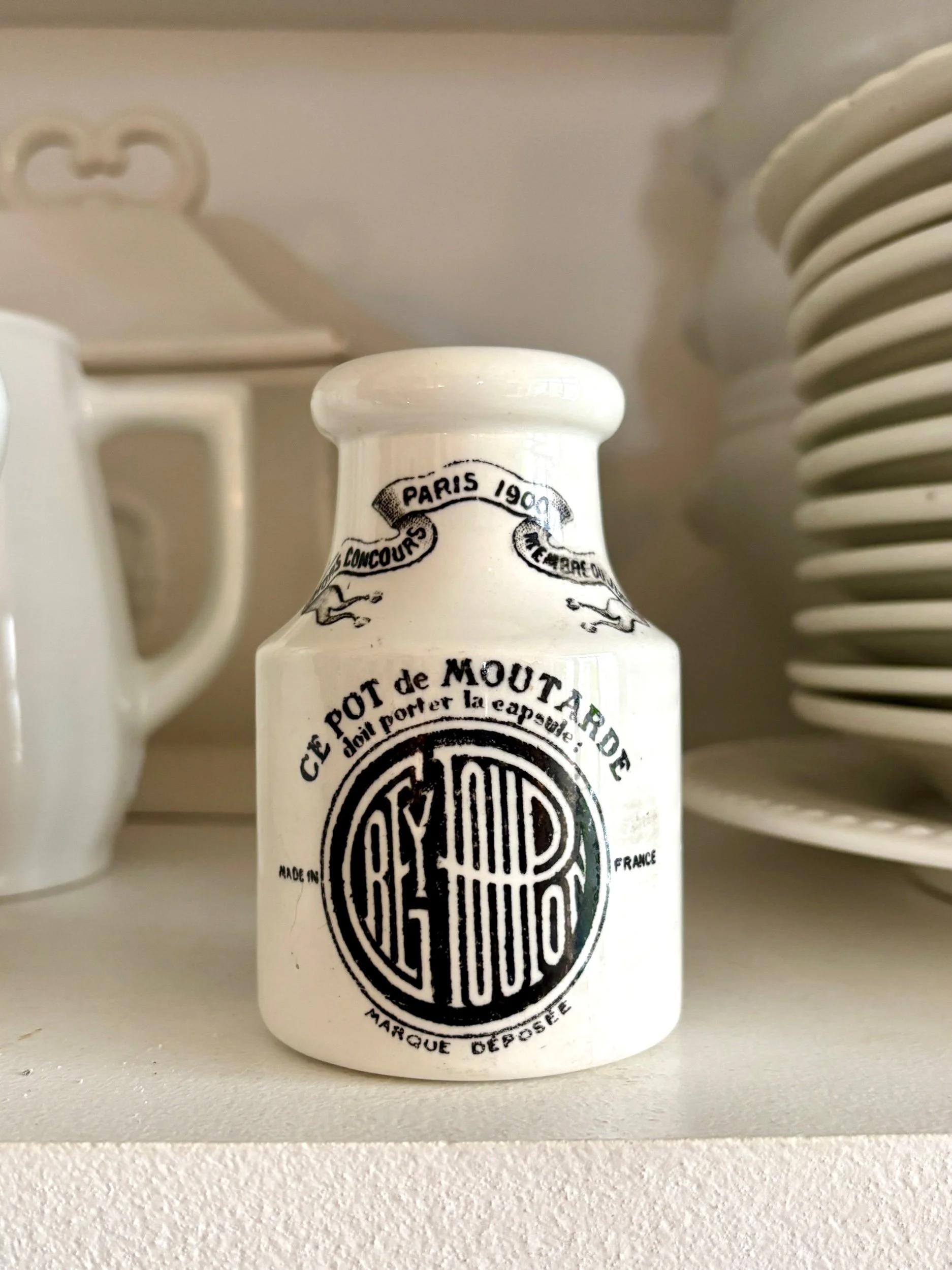 pot-moutarde-2-grey-poupon-terre-de-fer-blanc-noir-digoin-sarreguemines-vaisselle-vintage-axs-design-paris-france