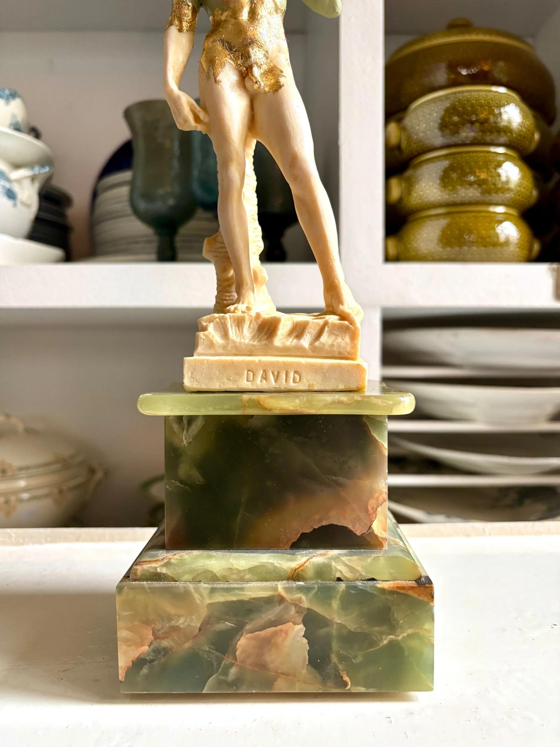 oeuf-creation-19-david-statue-sculpture-bleu-dore-axs-design-paris-france