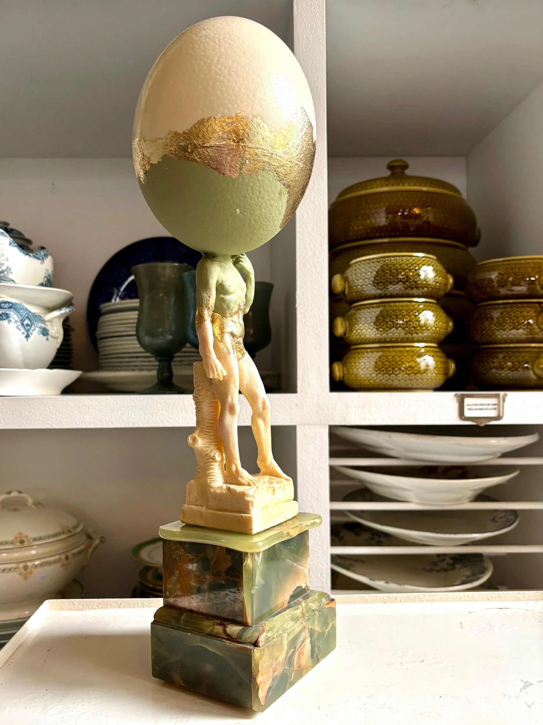 oeuf-creation-19-david-statue-sculpture-bleu-dore-axs-design-paris-france