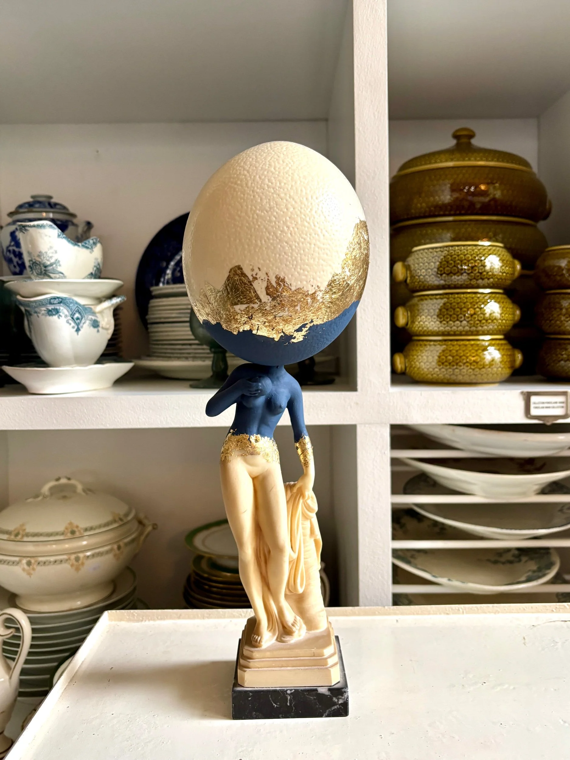 oeuf-creation-20-statue-sculpture-bleu-dore-axs-design-paris-france-x5gmz