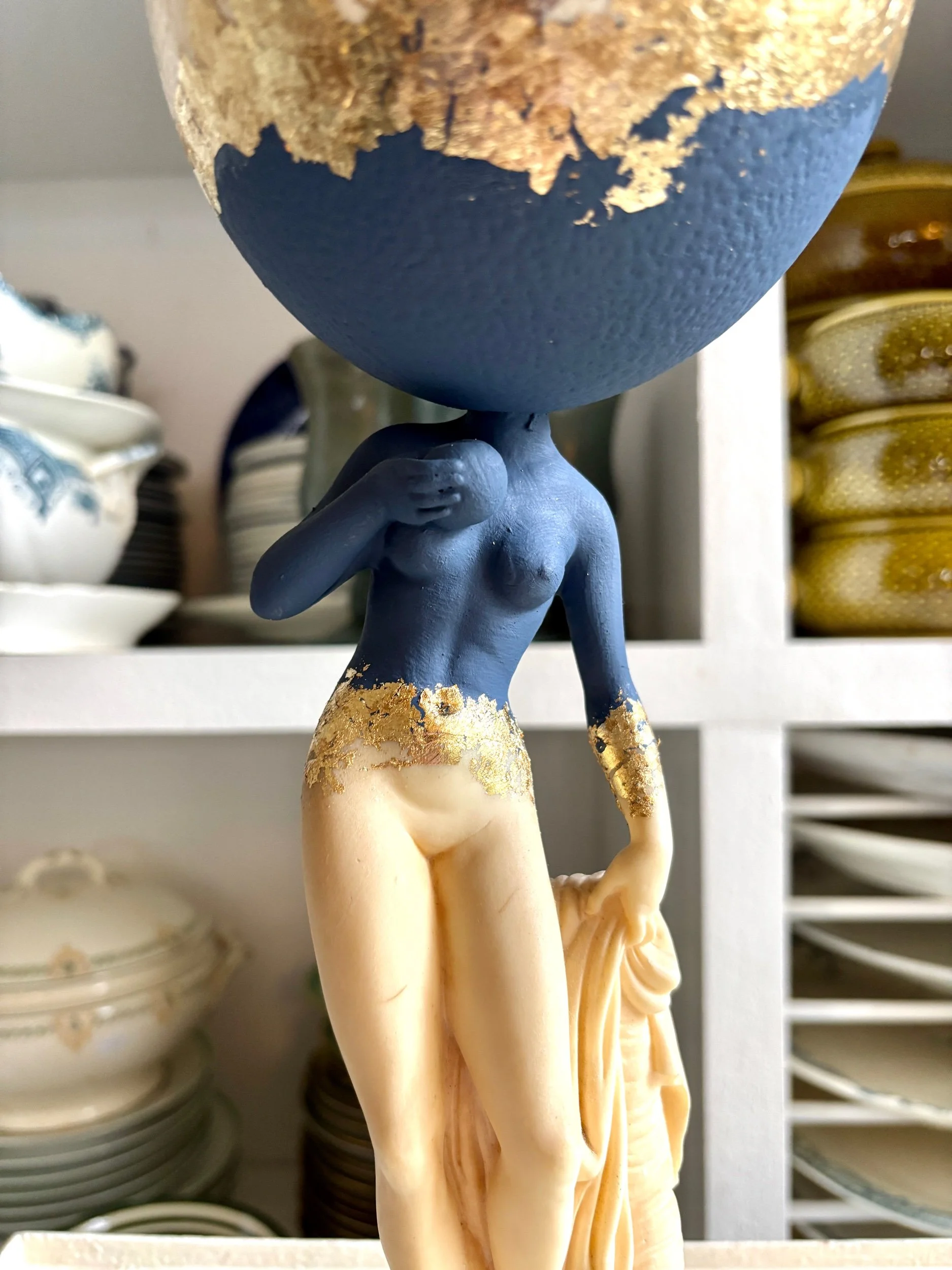 oeuf-creation-20-statue-sculpture-bleu-dore-axs-design-paris-france-x5gmz