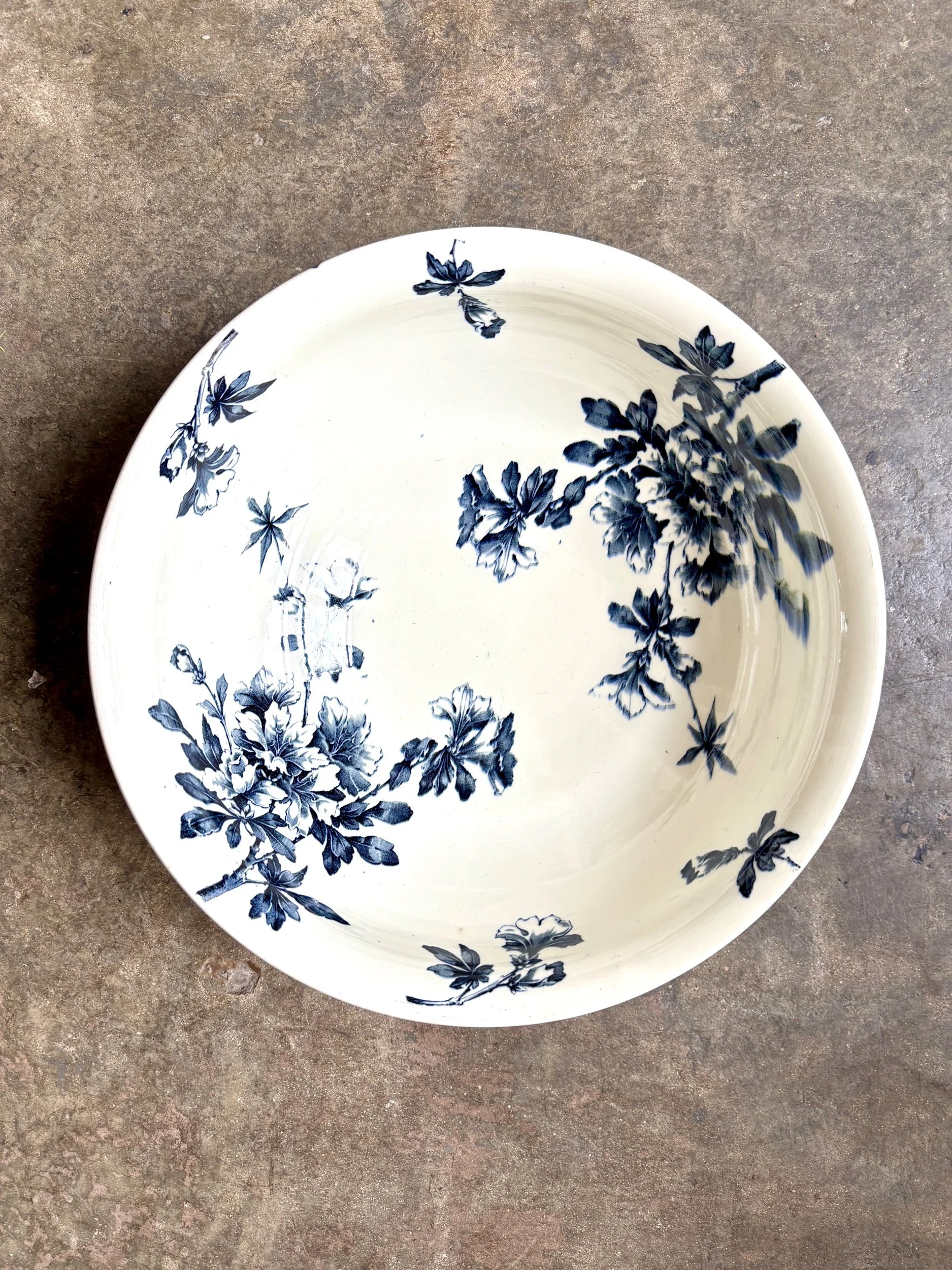 saladier-terre-de-fer-azalea-blanc-bleu-luneville-vaisselle-vintage-axs-design-paris-france