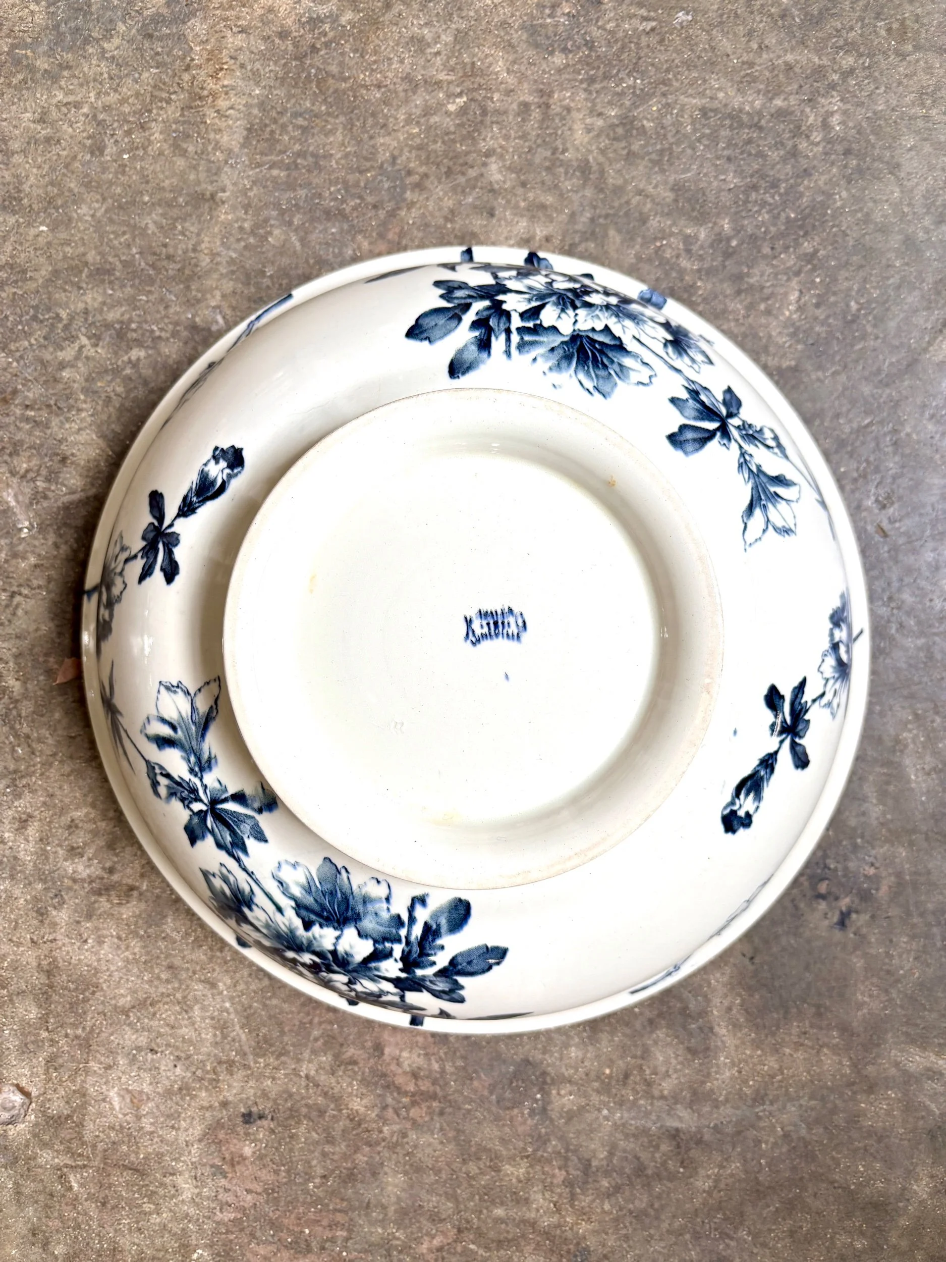 saladier-terre-de-fer-azalea-blanc-bleu-luneville-vaisselle-vintage-axs-design-paris-france