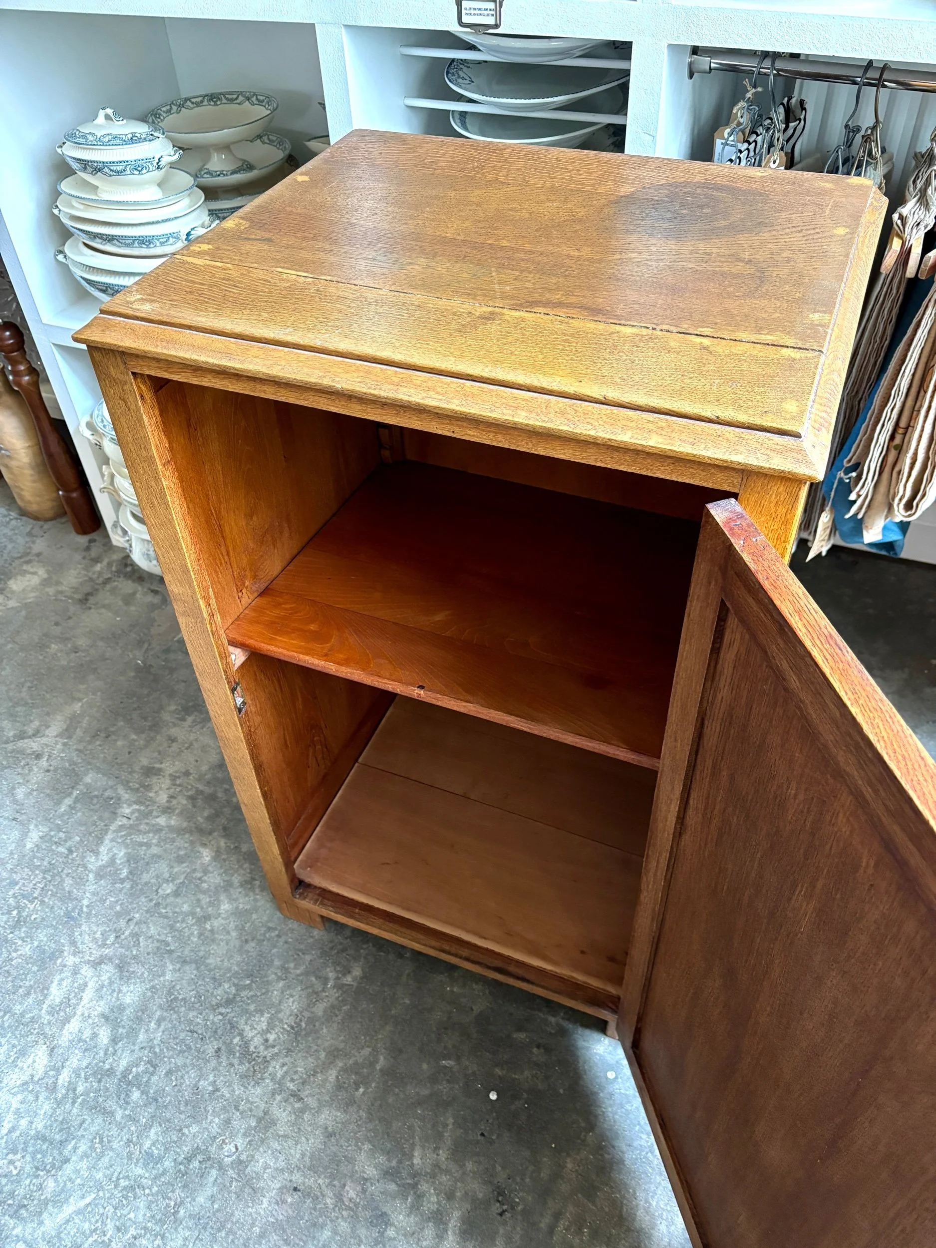 confiturier-buffet-bois-fonce-meuble-rangement-vintage-axs-design-paris-france