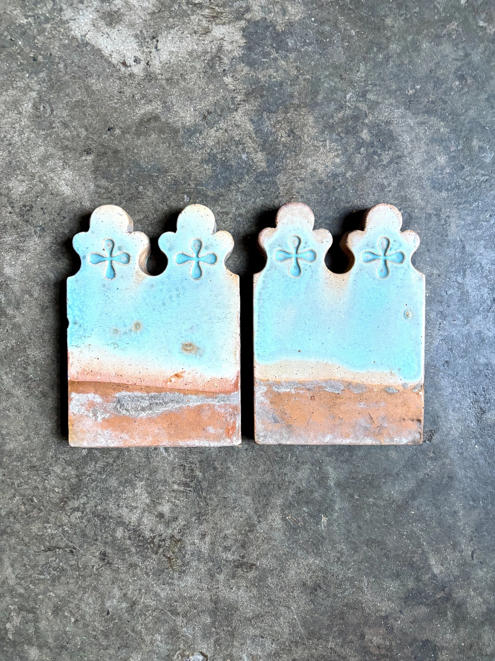 ornement-double-carreau-emile-muller-ceramique-bleu-jardin-vintage-axs-design-paris-france