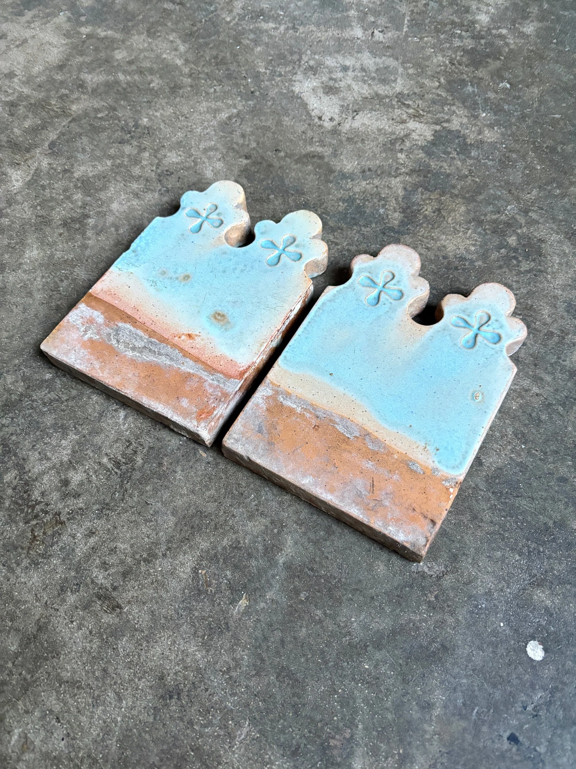 ornement-double-carreau-emile-muller-ceramique-bleu-jardin-vintage-axs-design-paris-france