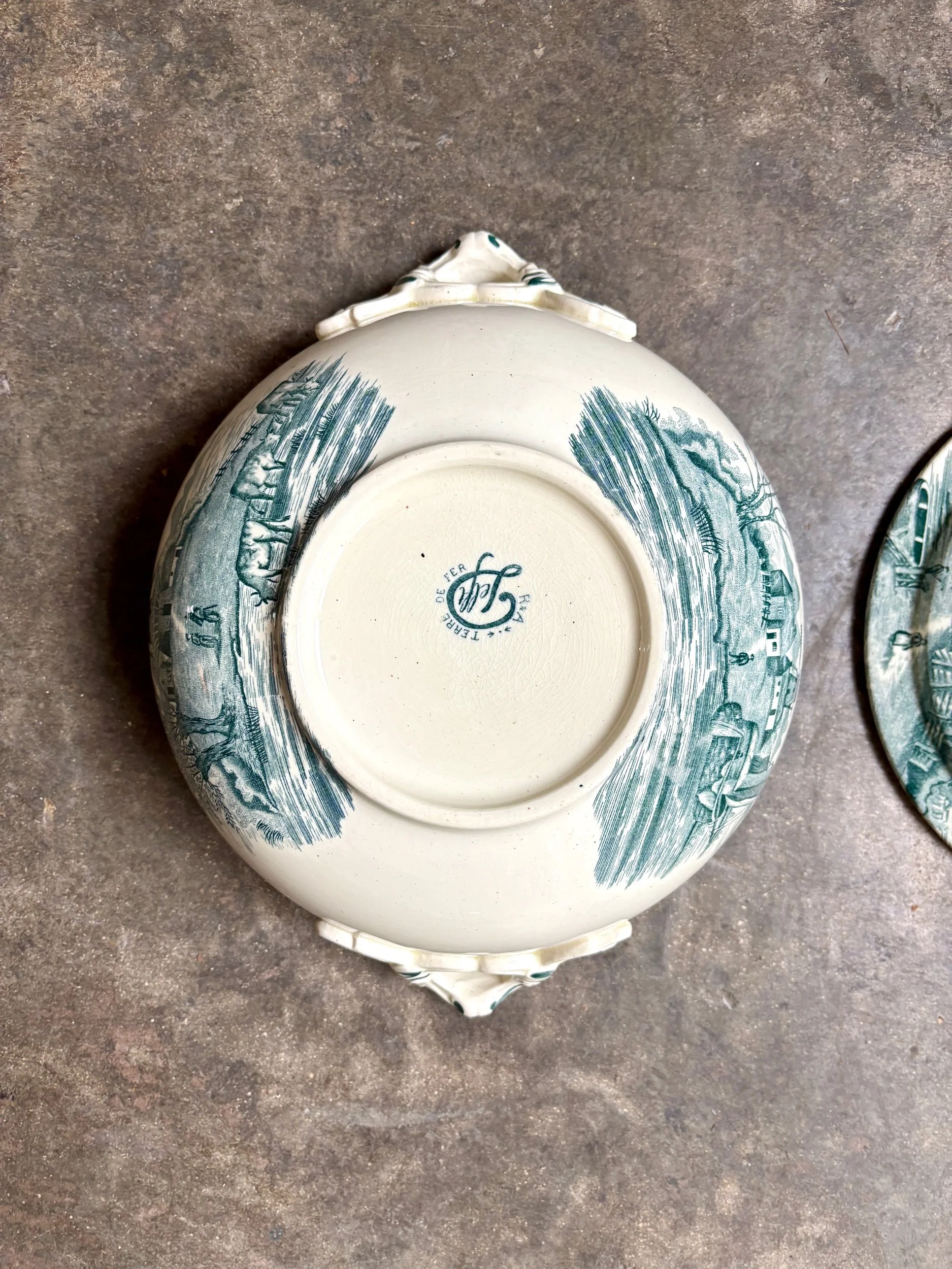 grande-soupiere-salins-delft-terre-de-fer-blanc-bleu-vaisselle-vintage-axs-design-paris-france