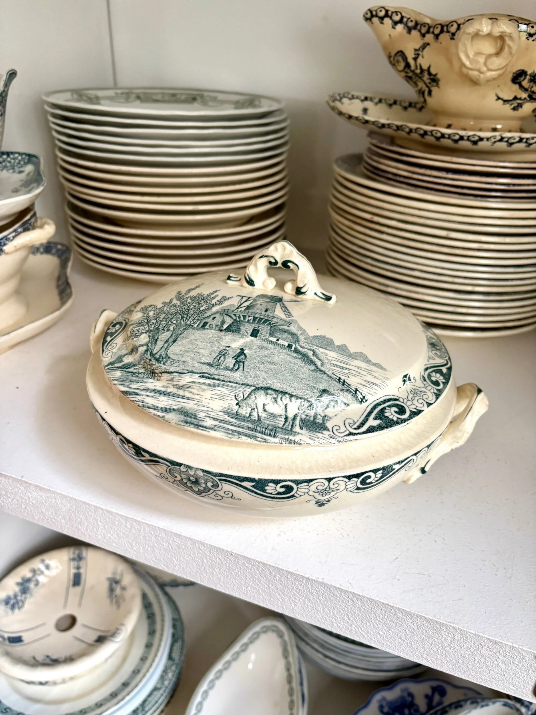 petite-soupiere-salins-delft-terre-de-fer-blanc-bleu-vaisselle-vintage-axs-design-paris-france
