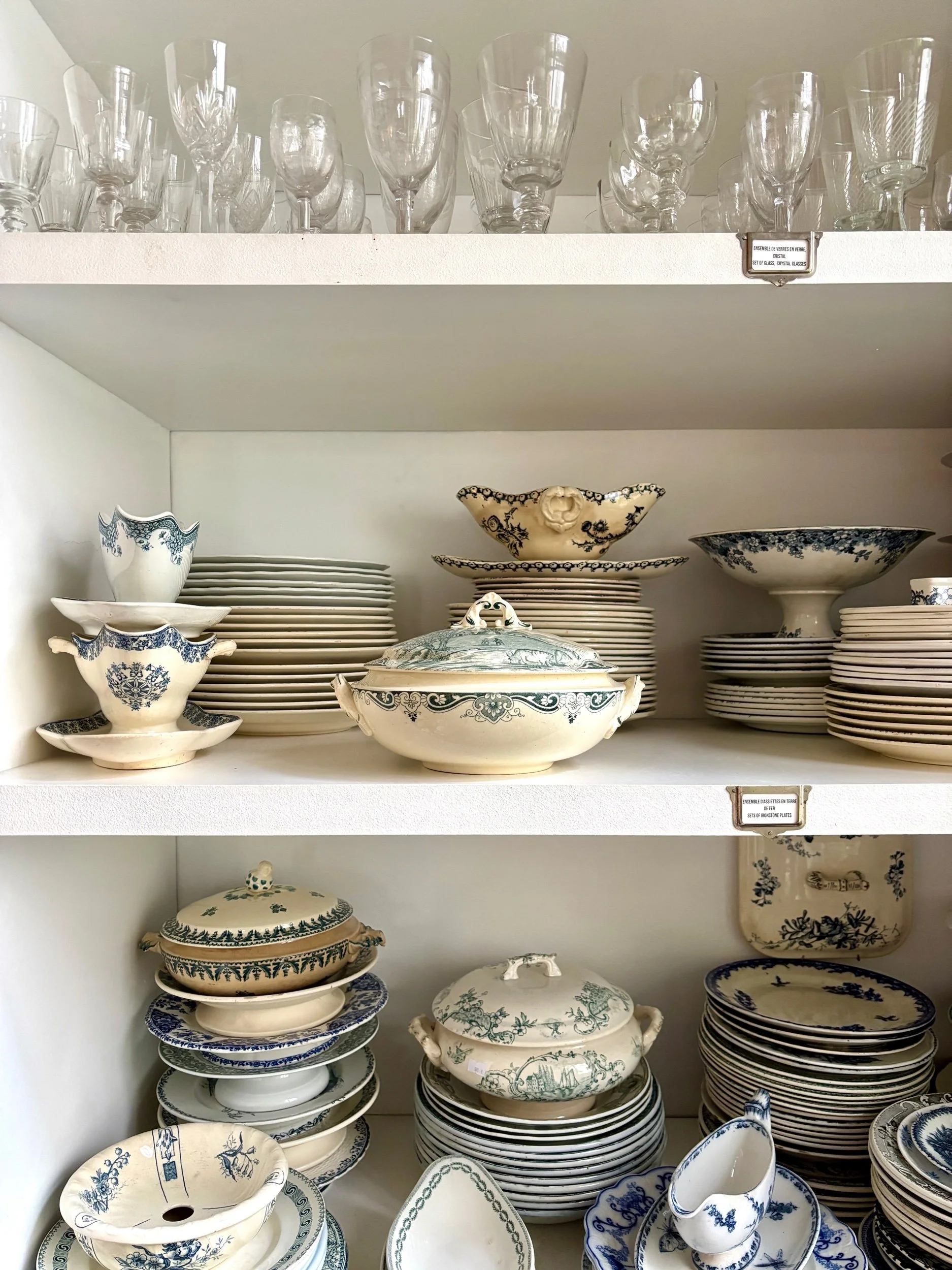 petite-soupiere-salins-delft-terre-de-fer-blanc-bleu-vaisselle-vintage-axs-design-paris-france
