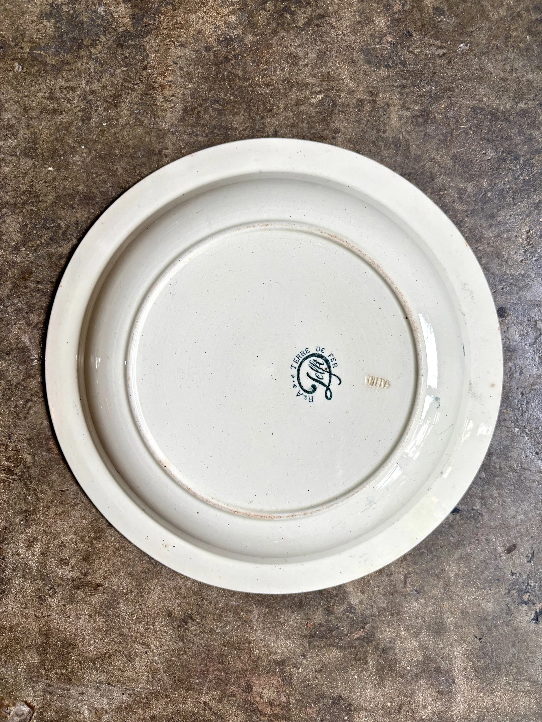 plat-rond-creux-salins-delft-terre-de-fer-blanc-bleu-vaisselle-vintage-axs-design-paris-france