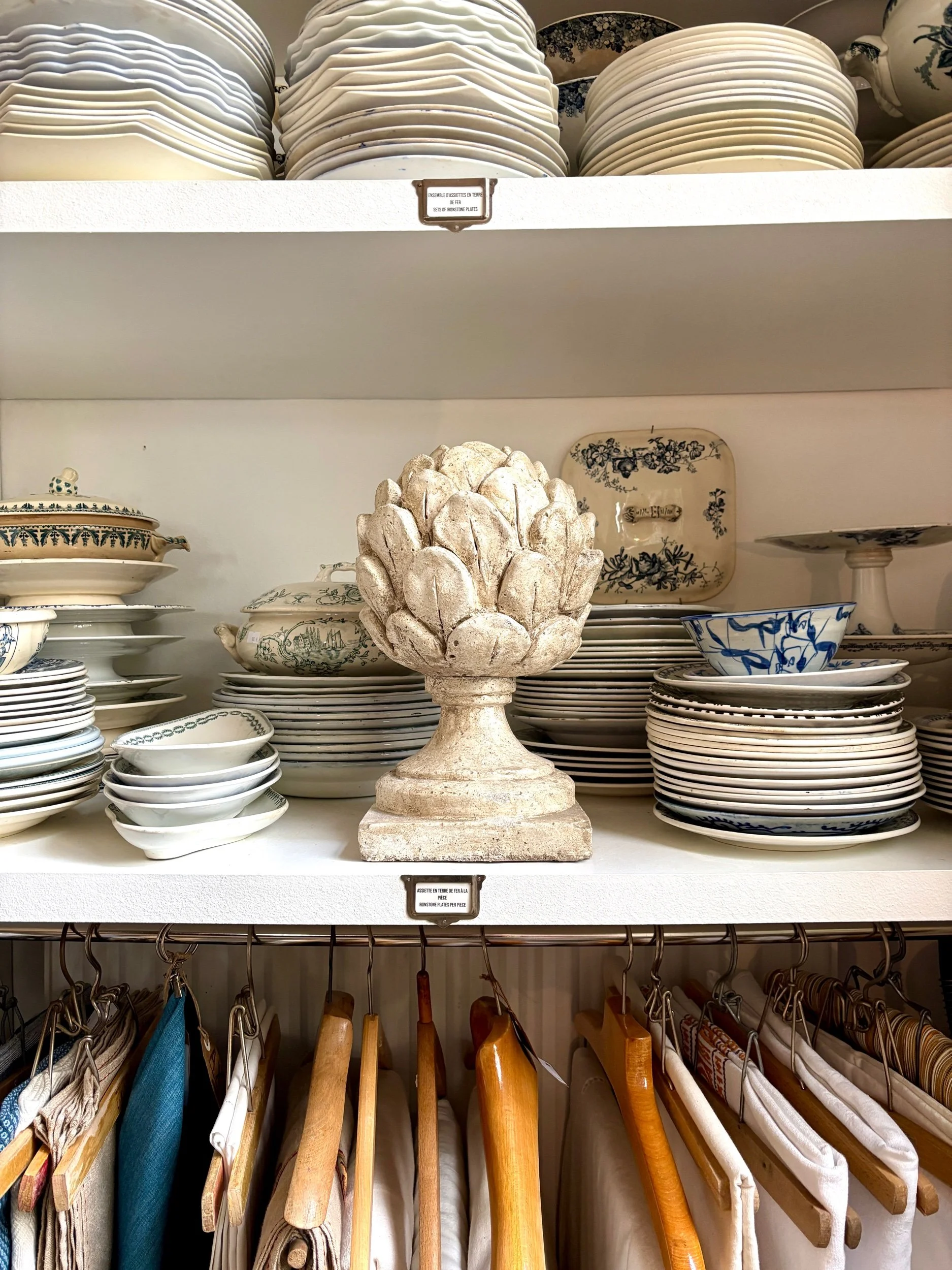 artichaut-2-ornement-beton-gris-decoration-jardin-artisanale-axs-design-paris-france