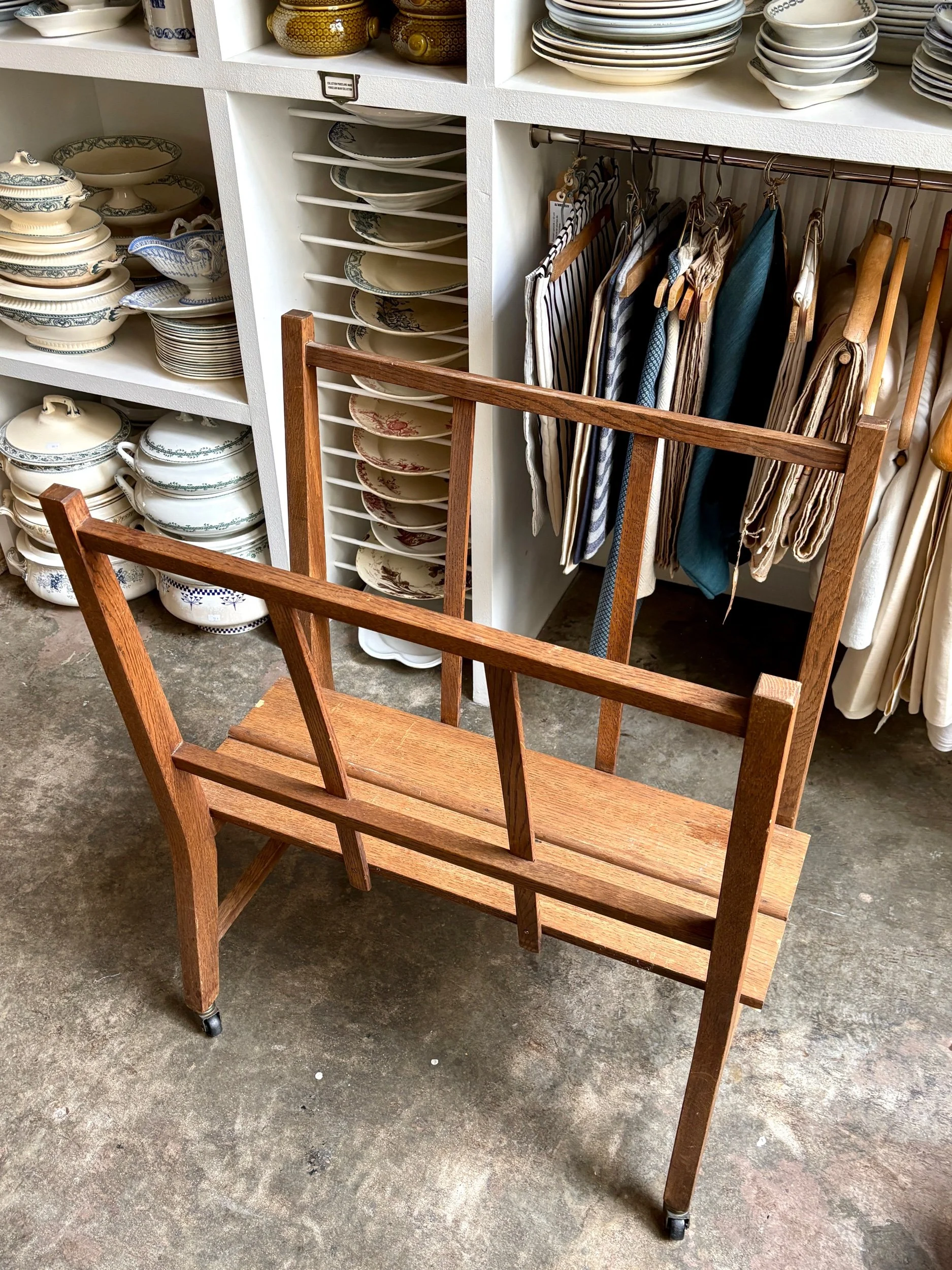 porte-cartons-dessin-bois-fonce-meuble-rangement-vintage-axs-design-paris-france