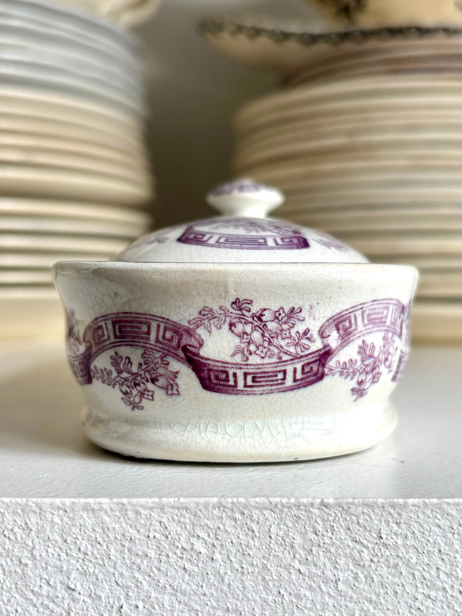 boite-peigne-vide-poche-erica-terre-de-fer-blanc-violet-decoration-rangement-vintage-axs-design-paris-france