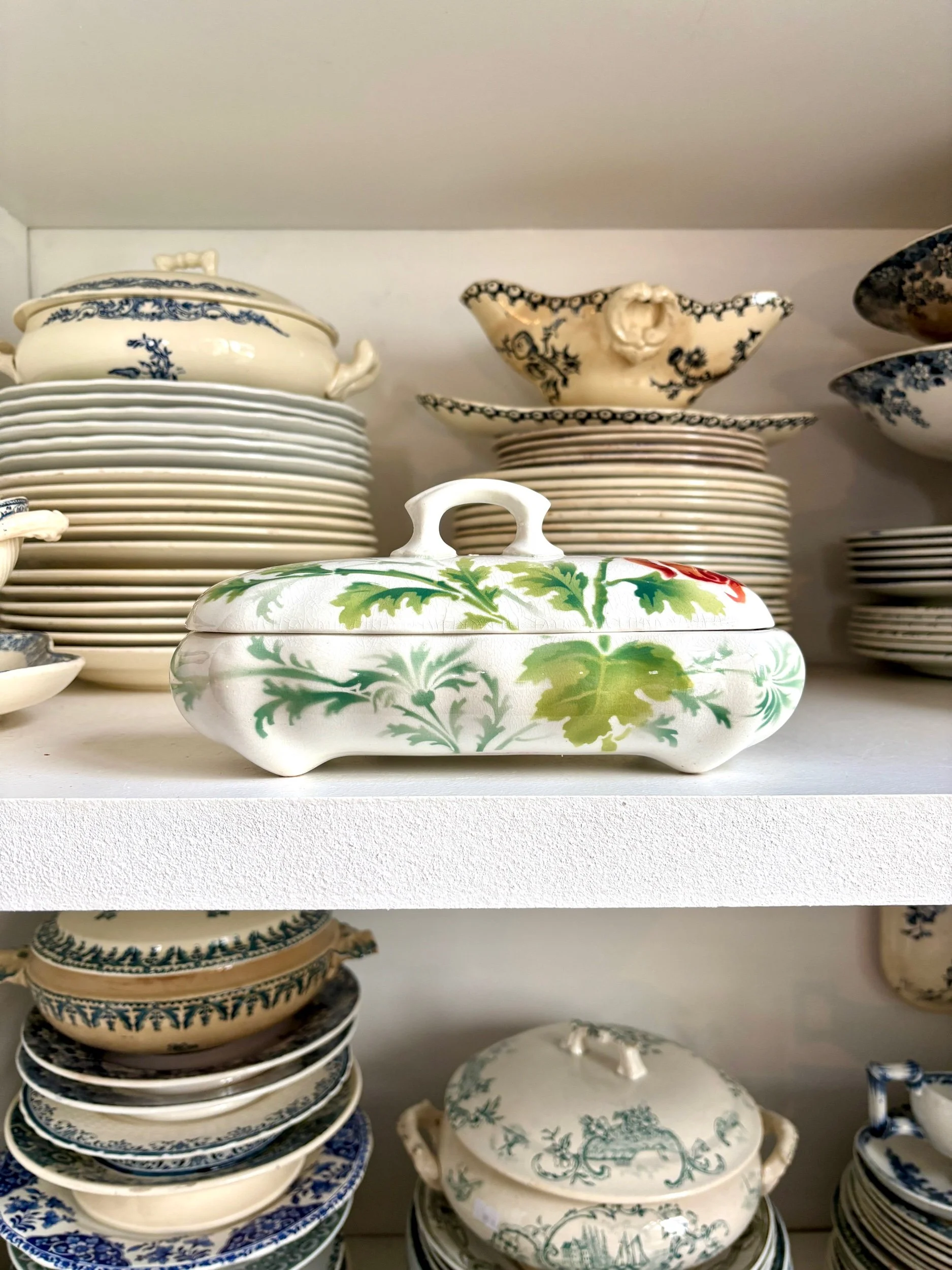 boite-peigne-vide-poche-k-g-luneville-terre-de-fer-blanc-vert-marron-decoration-rangement-vintage-axs-design-paris-france