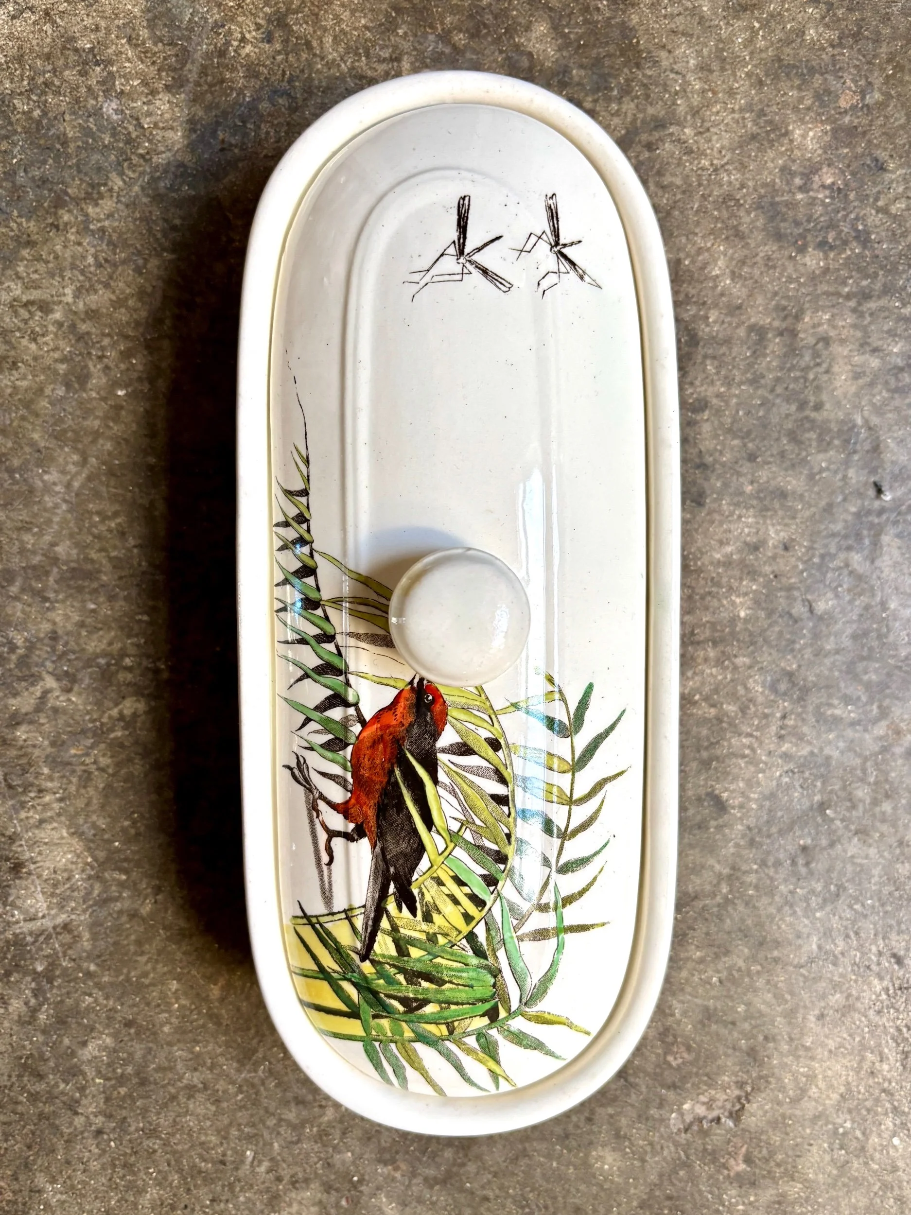 boite-peigne-vide-poche-terre-de-fer-blanc-vert-jaune-marron-decoration-rangement-vintage-axs-design-paris-france