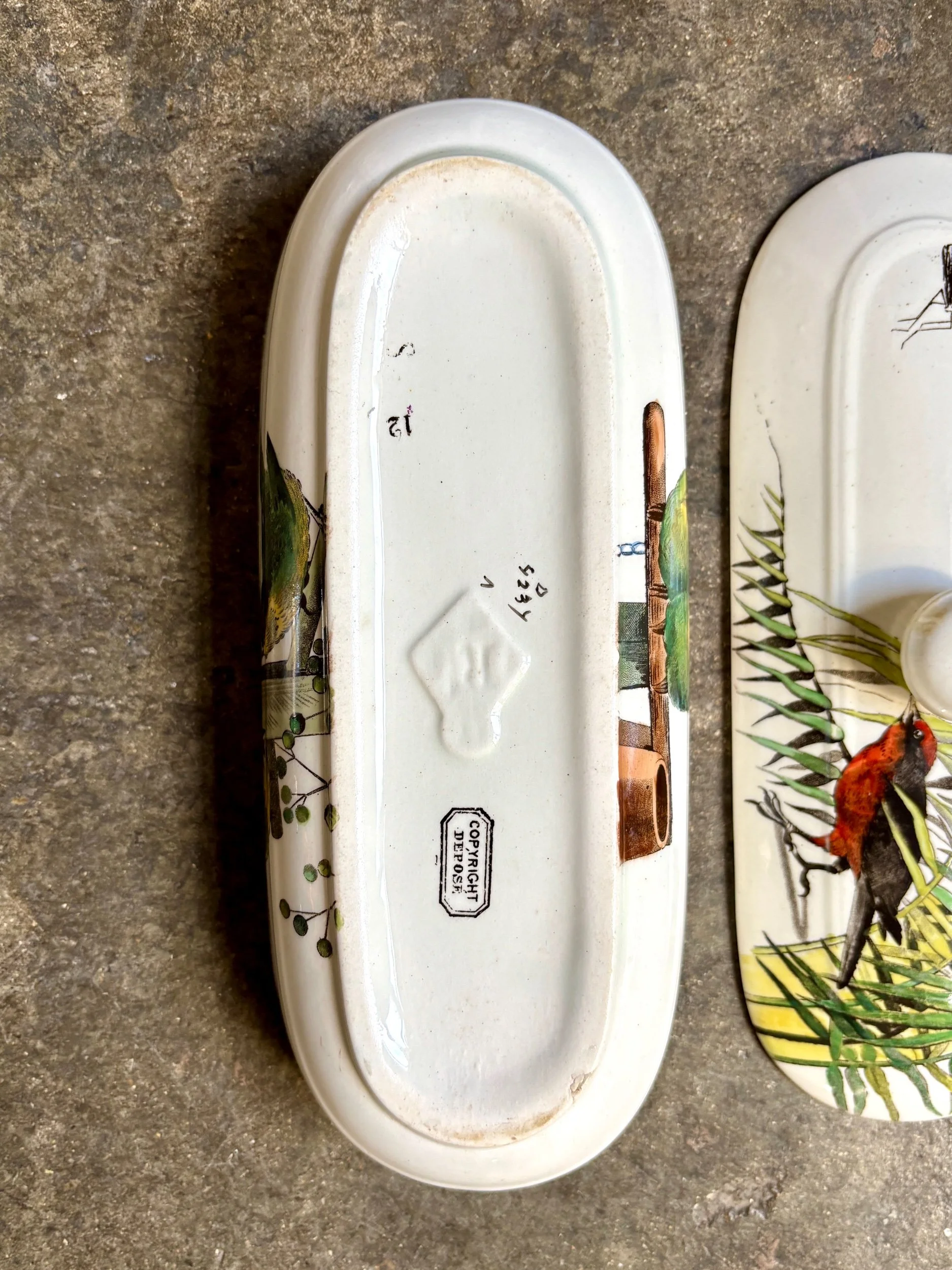 boite-peigne-vide-poche-terre-de-fer-blanc-vert-jaune-marron-decoration-rangement-vintage-axs-design-paris-france