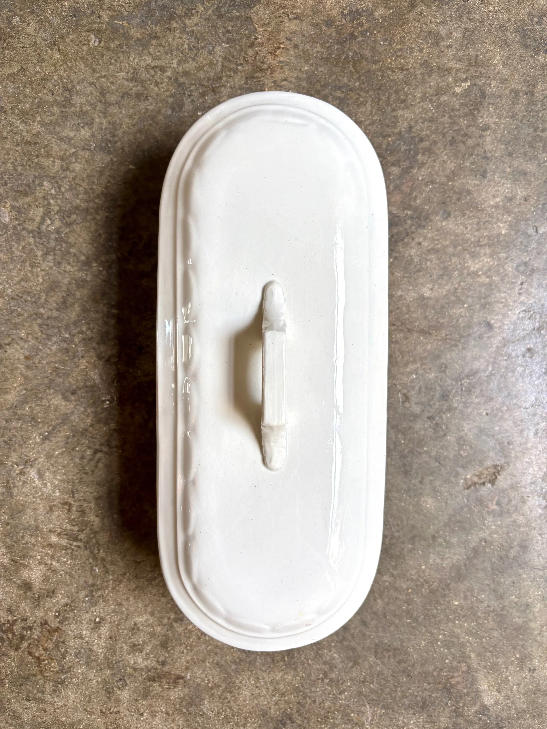 boite-peigne-gien-terre-de-fer-blanc-decoration-rangement-vintage-axs-design-paris-france